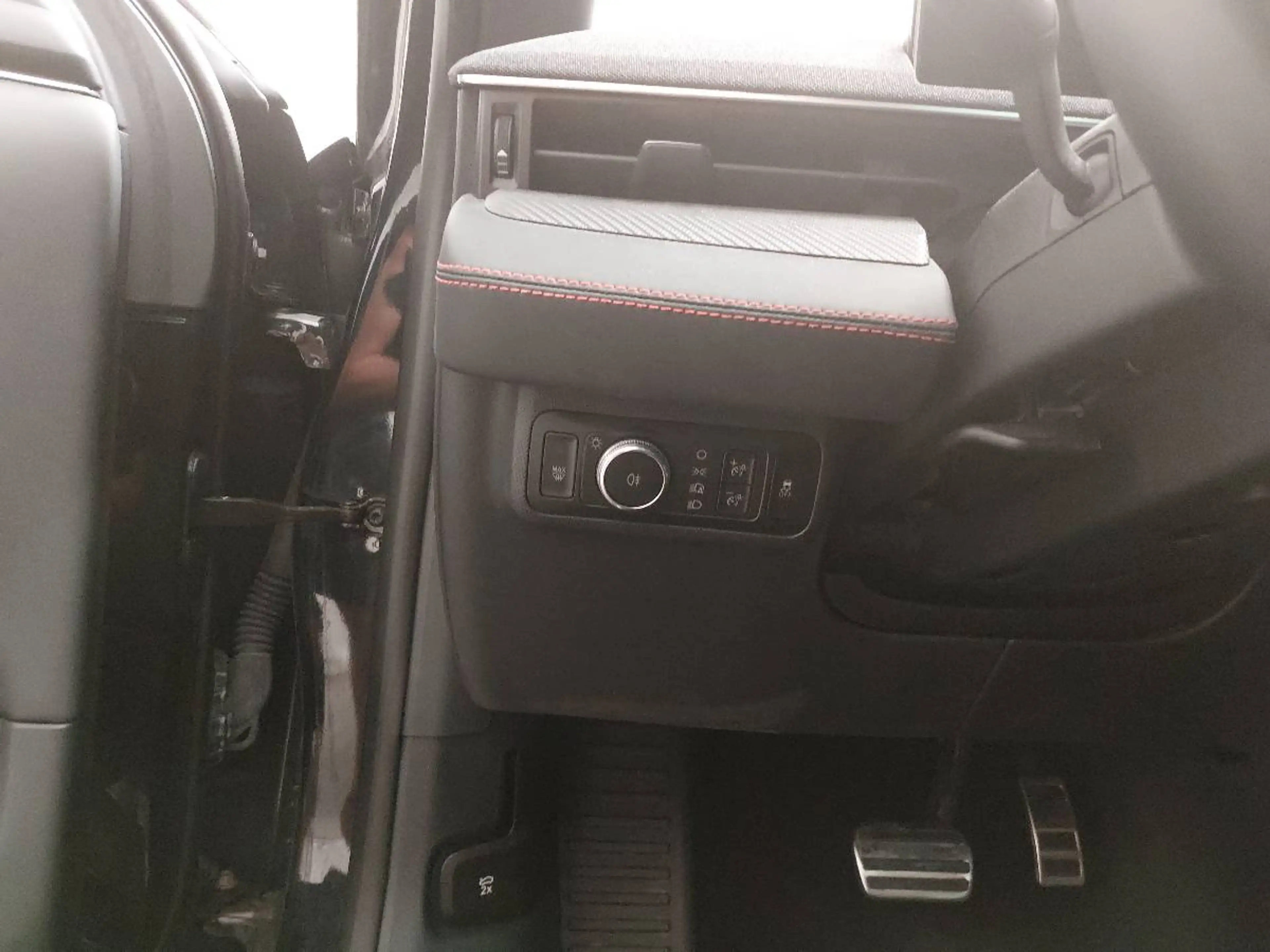 Ford Mustang Mach-E AWD GT LEDER NAVI LED PANO — photo 7
