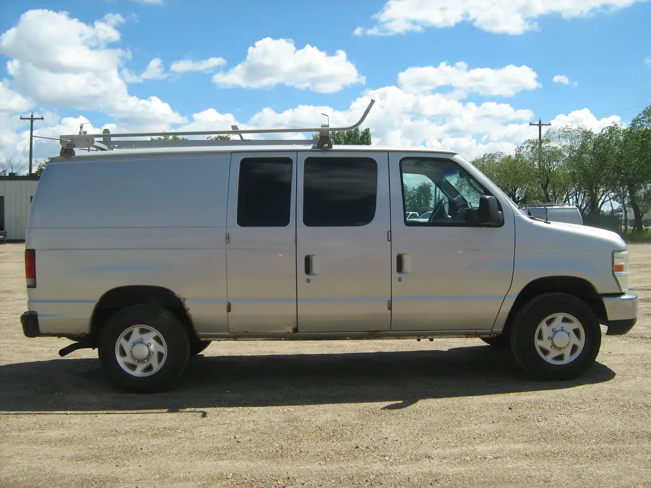Ford Econoline photo Ford Econoline