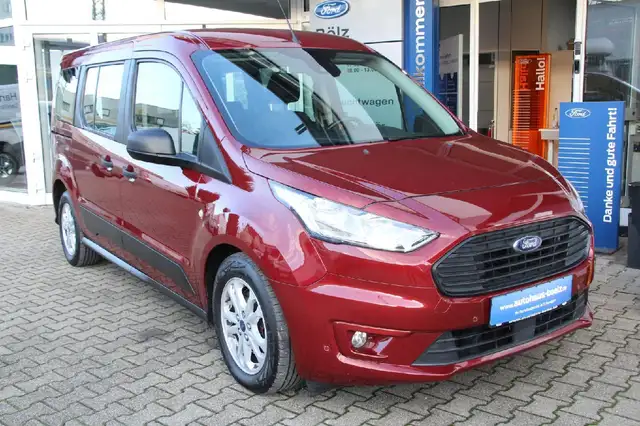 Ford Grand Tourneo Trend