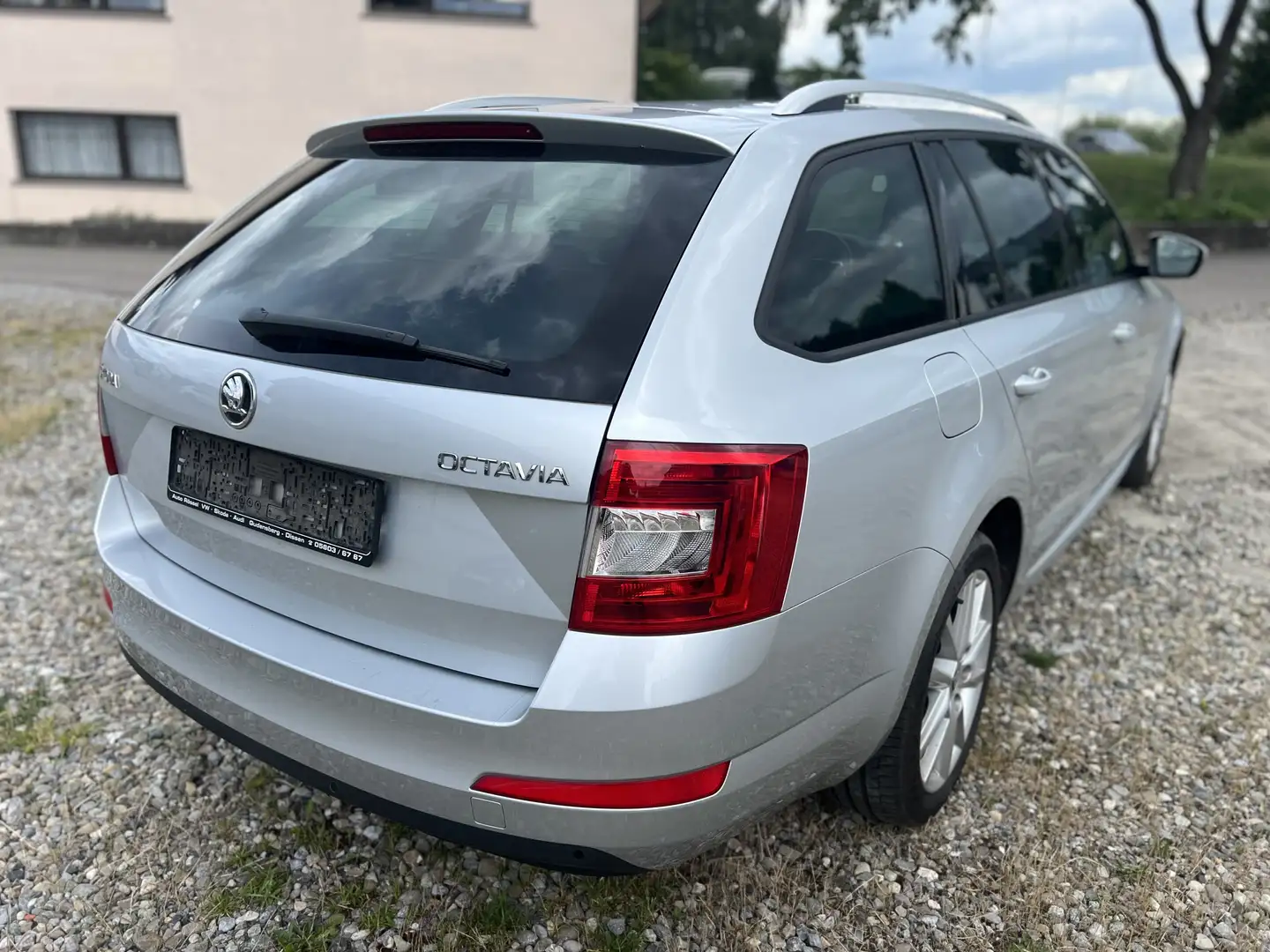 Skoda Octavia Ambition, TÜV 07/26 Grau - 2