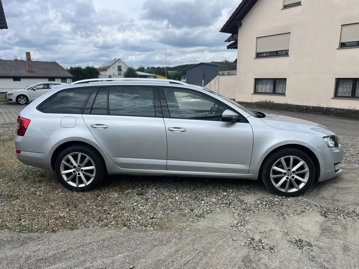 Skoda Octavia Ambition, TÜV 07/26 Grau - 1