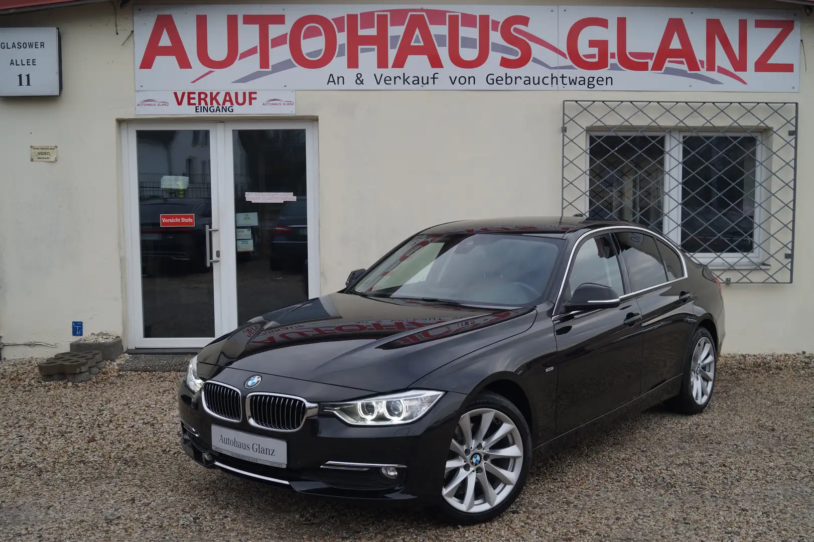 BMW 320 320 d Limousine Automatik*HUD* Noir - 1