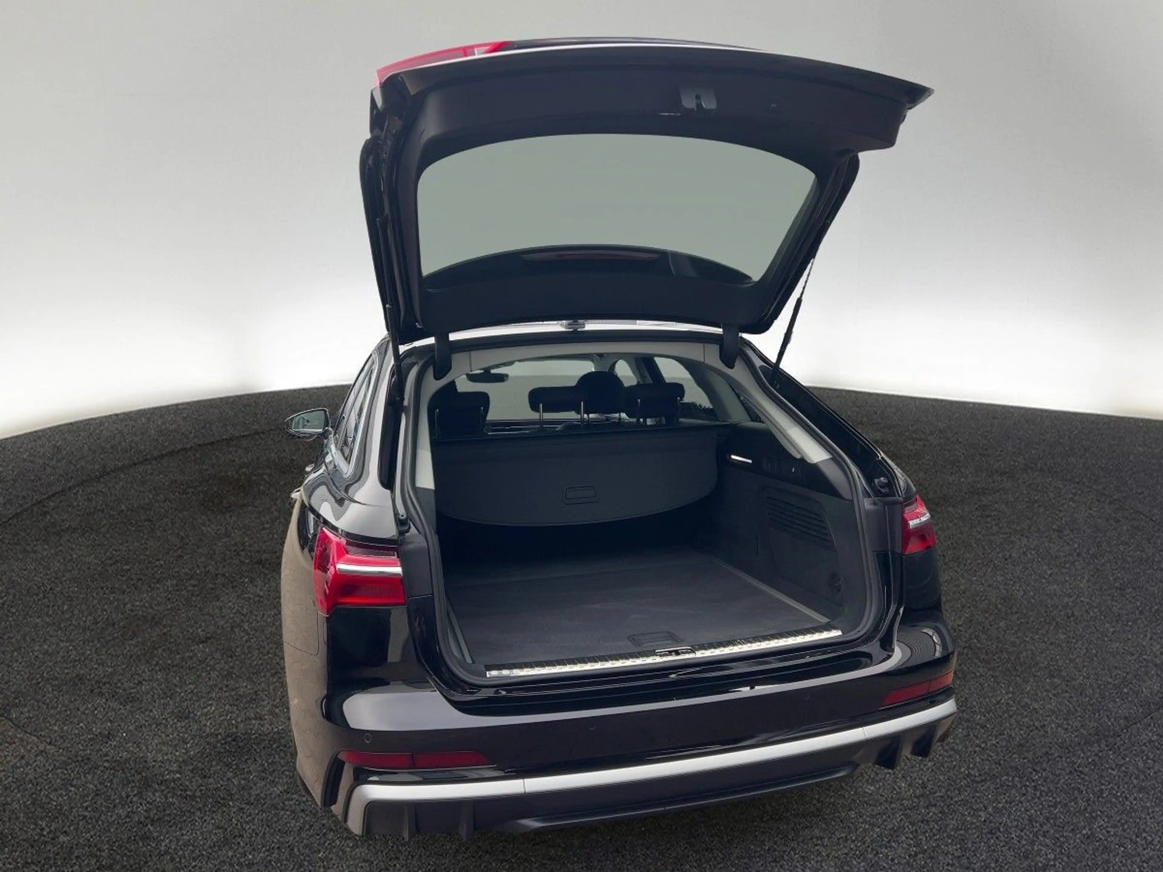 Audi S6 TDI quattro S tronic Kamera Sitzhzg LED — photo 10