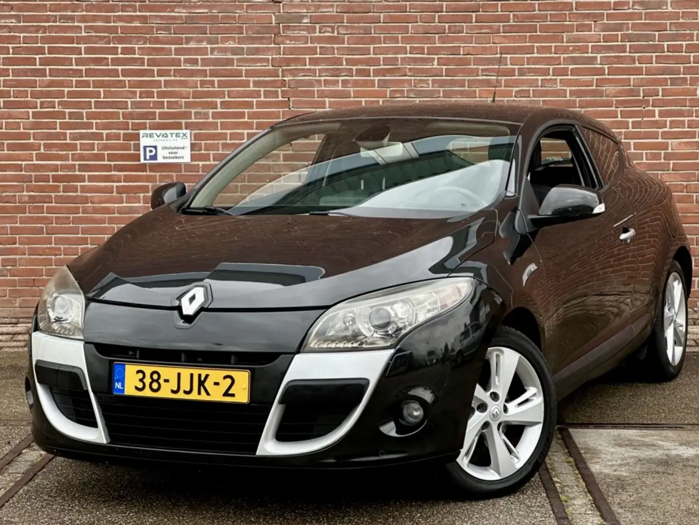 Renault Megane Coupé 1.6 Dynamique |Clima |CruiseC |Nieuwe APK | Zwart - 1