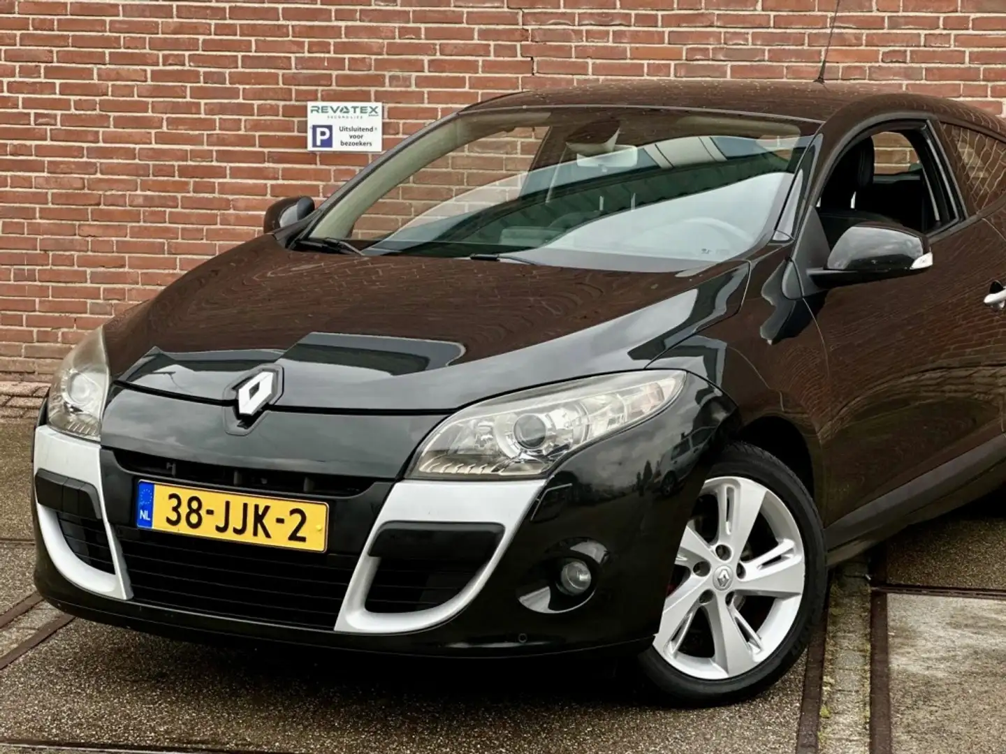Renault Megane Coupé 1.6 Dynamique |Clima |CruiseC |Nieuwe APK | Zwart - 2
