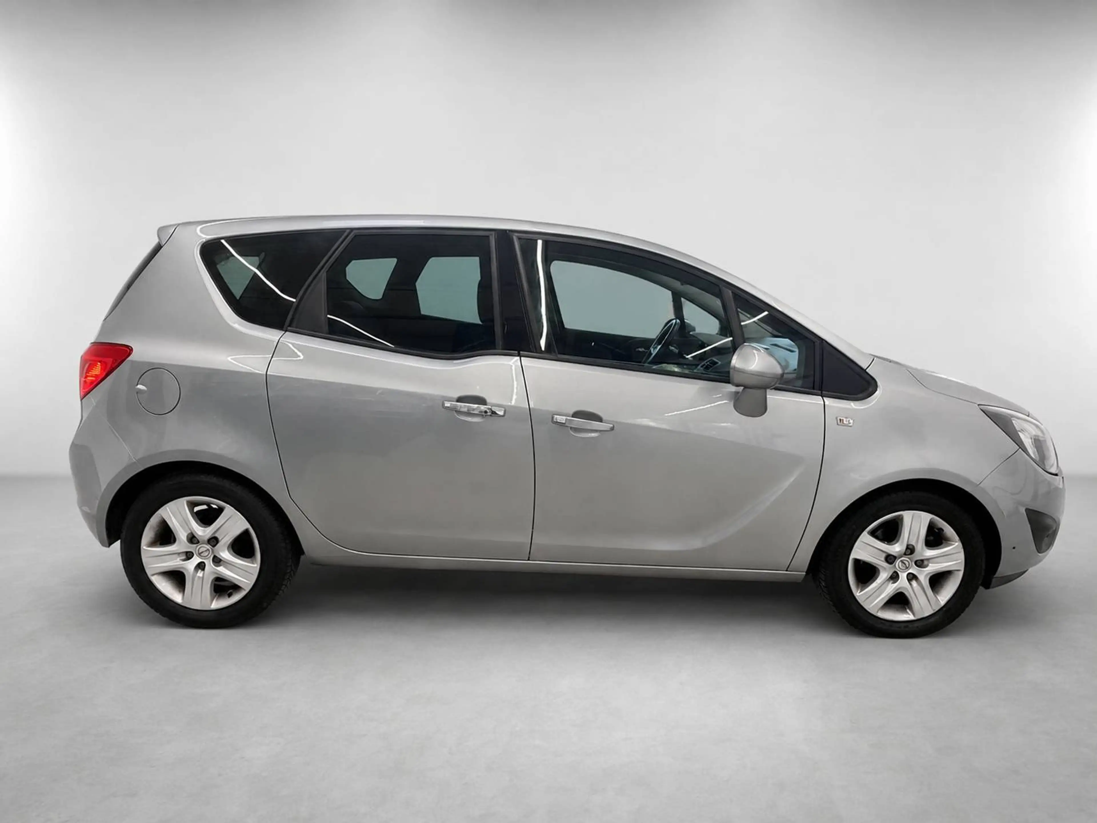 Opel Meriva Innovation Automatik Klimaautomatik PDC v+h Tempomat 4x elektr. Fenster SHZ Beheizbares Lenkrad — photo 13