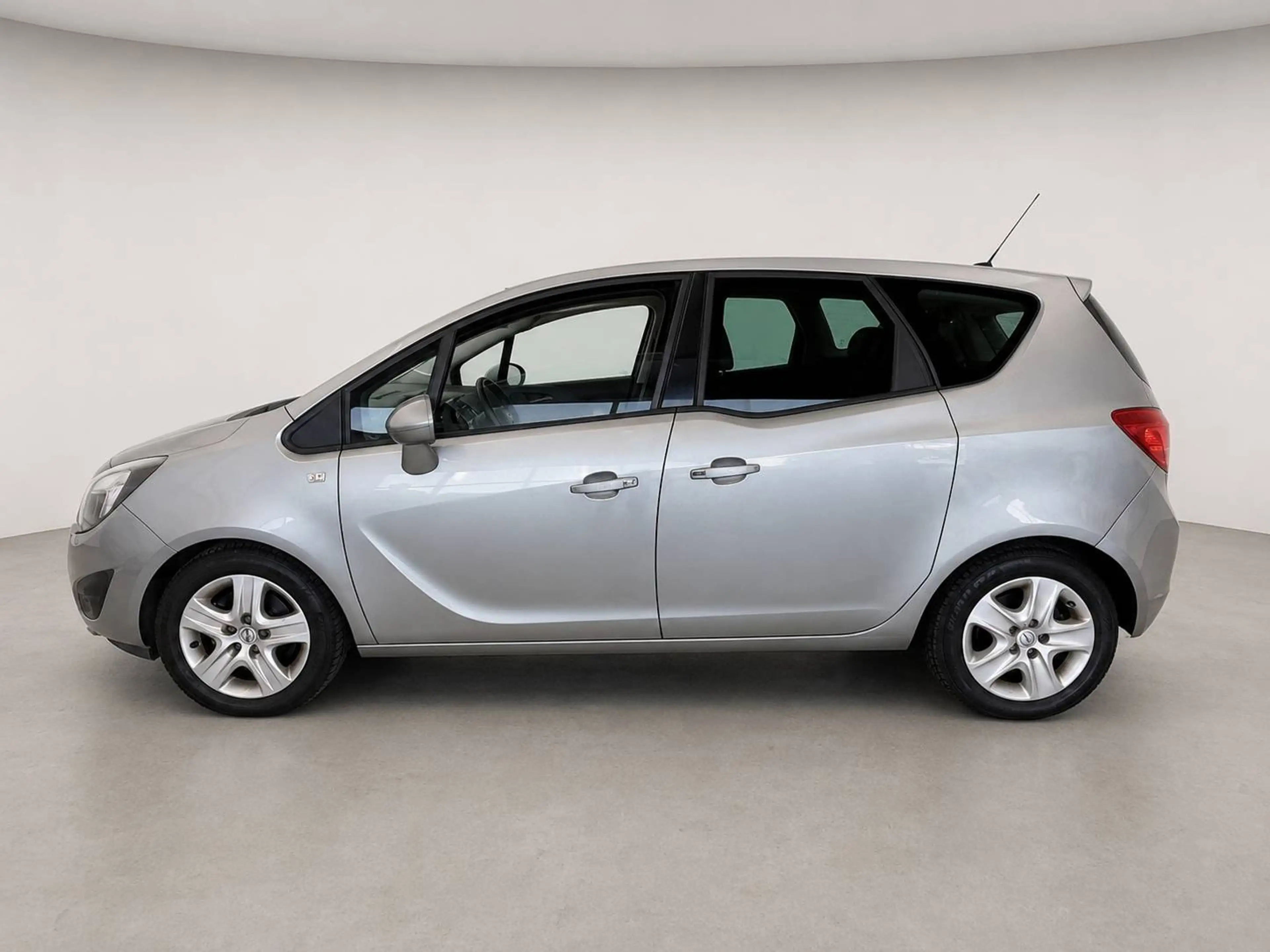 Opel Meriva Innovation Automatik Klimaautomatik PDC v+h Tempomat 4x elektr. Fenster SHZ Beheizbares Lenkrad — photo 3