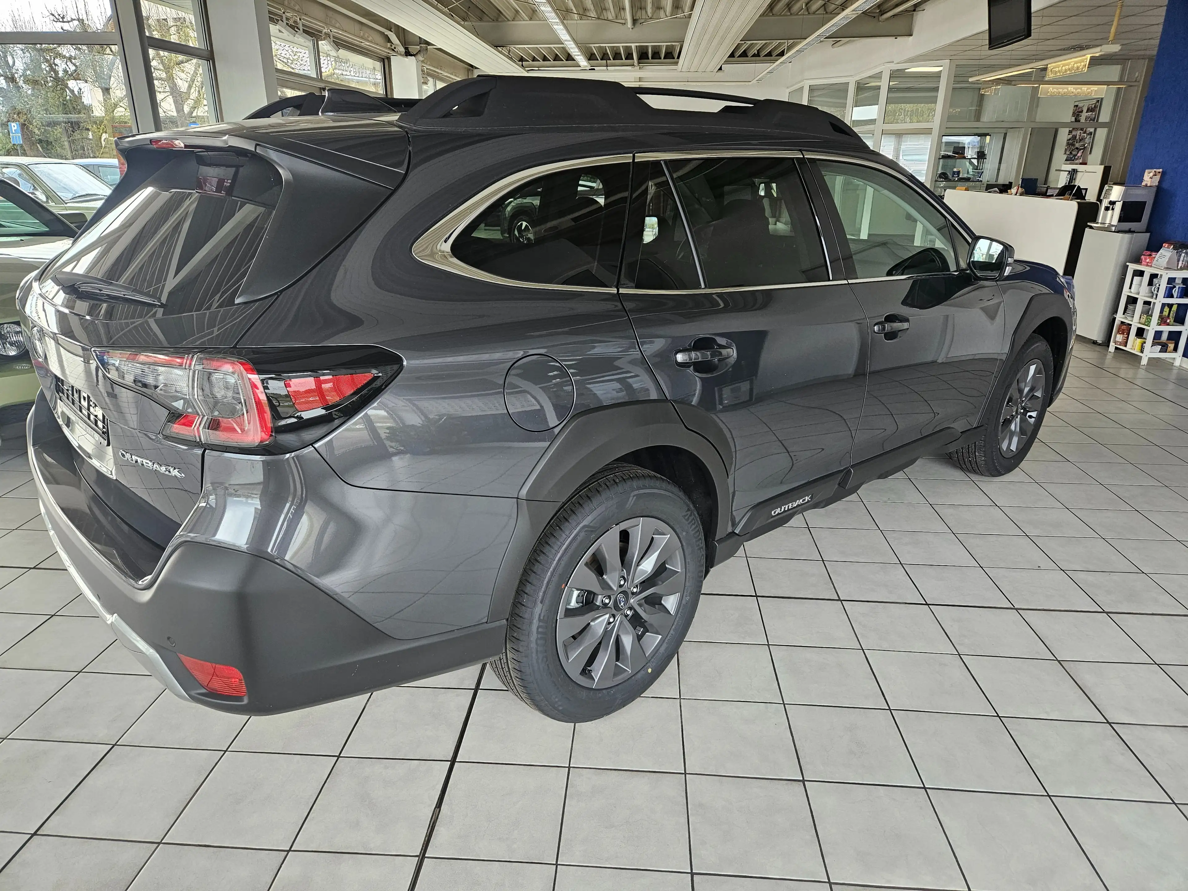 Subaru OUTBACK Active Tageszulassung — photo 3