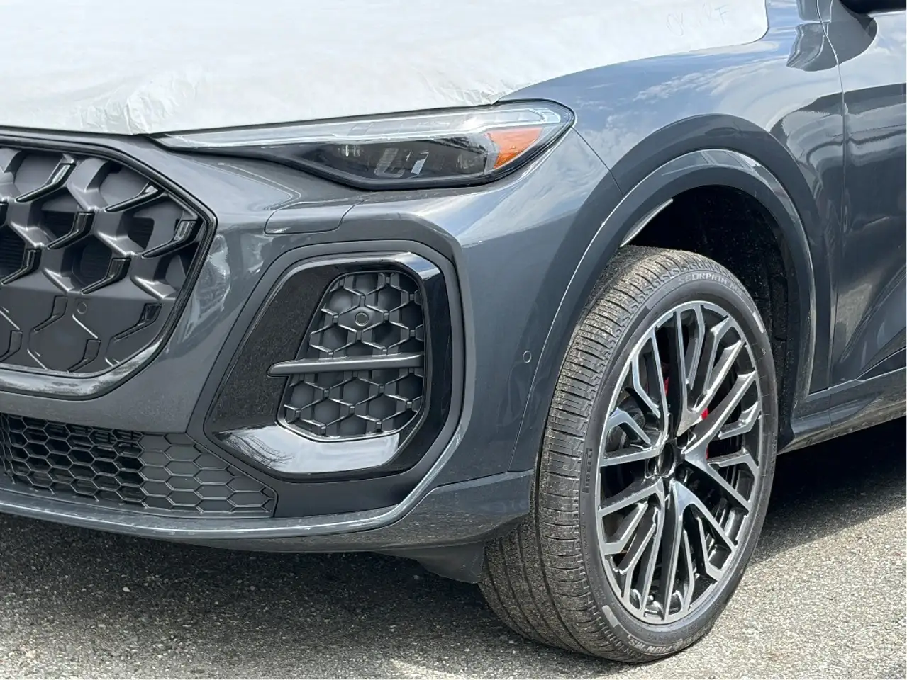 Audi SQ5 снимка Audi SQ5