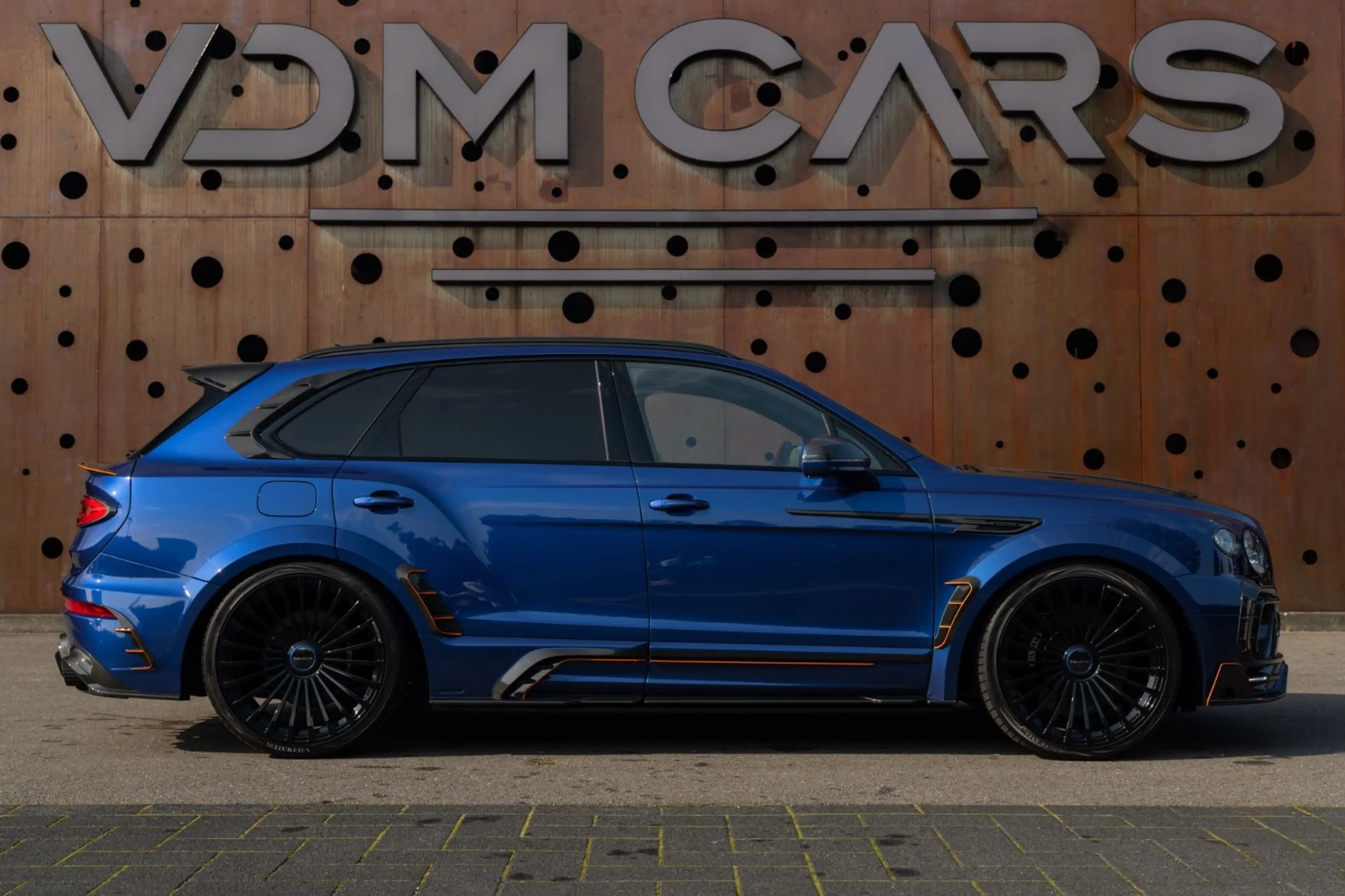 Bentley Bentayga V8 MANSORY * CARBON*CERAMIC BRAKES* — photo 8