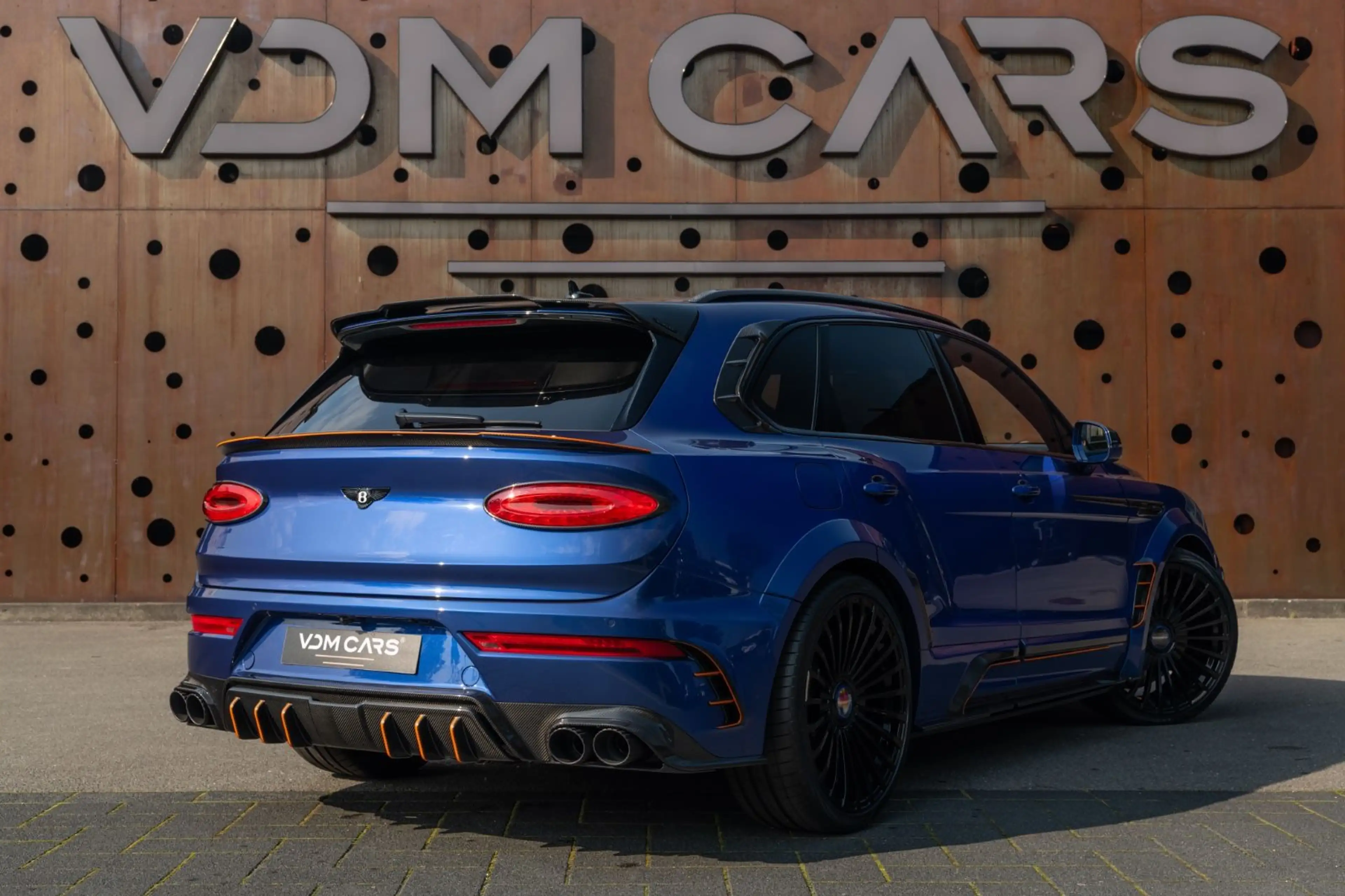 Bentley Bentayga V8 MANSORY * CARBON*CERAMIC BRAKES* — photo 4