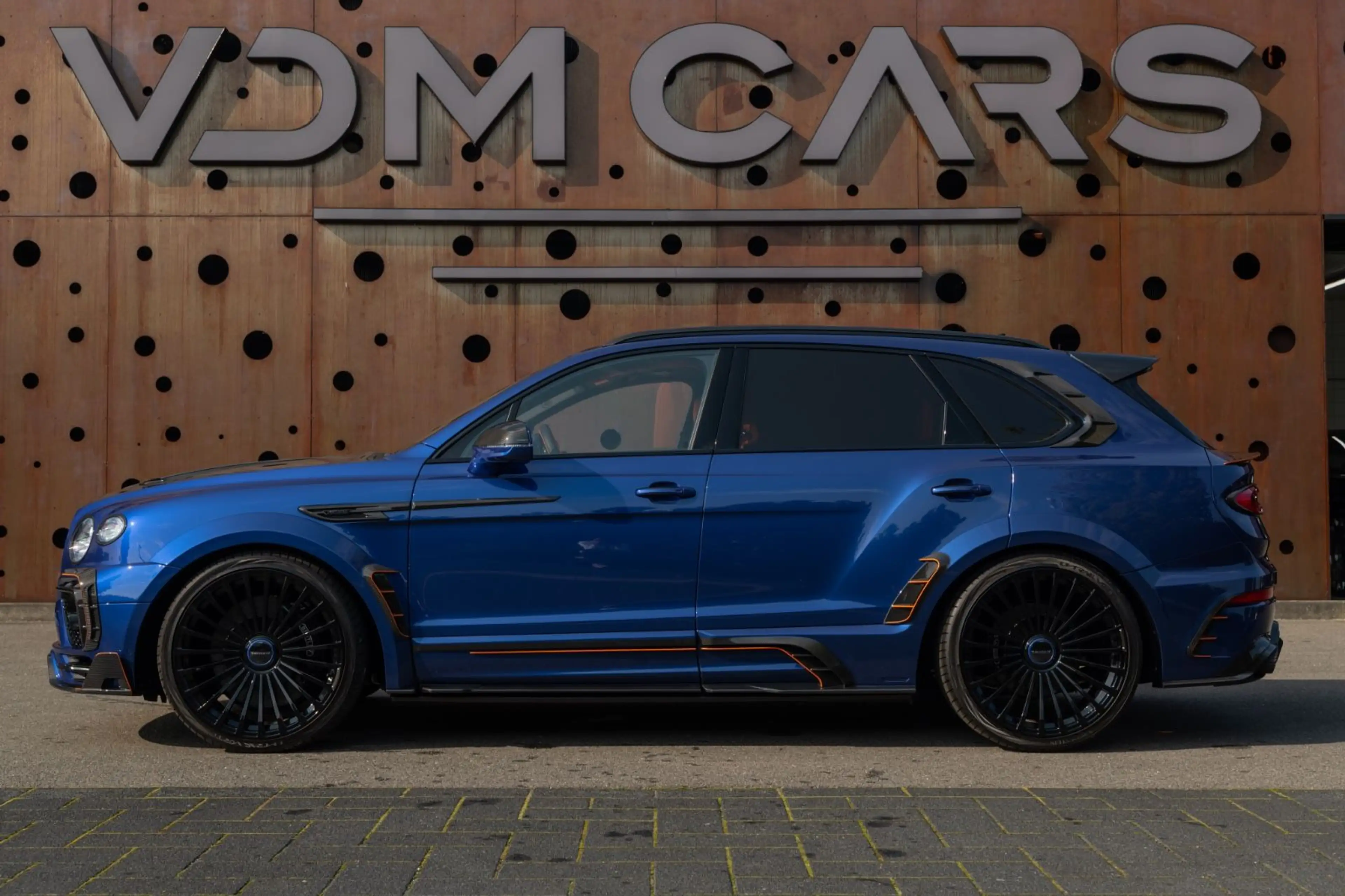 Bentley Bentayga V8 MANSORY * CARBON*CERAMIC BRAKES* — photo 7