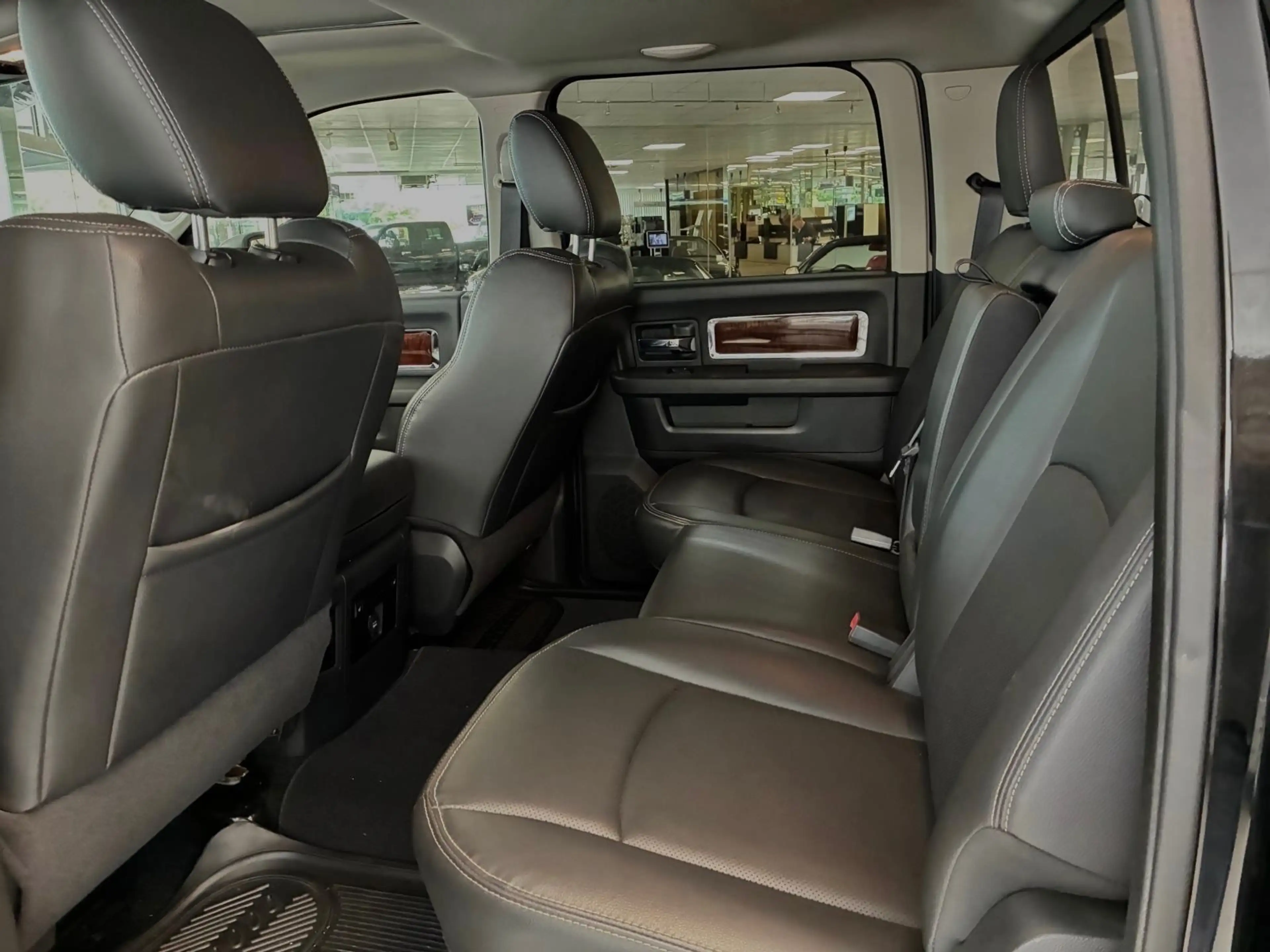 Dodge RAM 1500 HEMI Laramie  5,7 V8 -LPG- 4WD — photo 5
