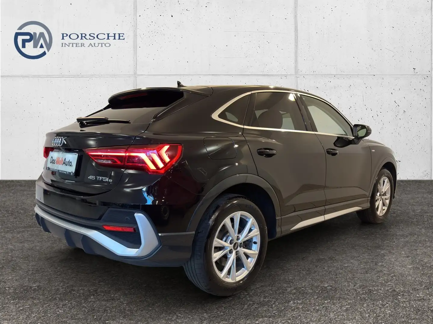 Audi Q3 e-tron 45 TFSI e S line ext Schwarz - 2