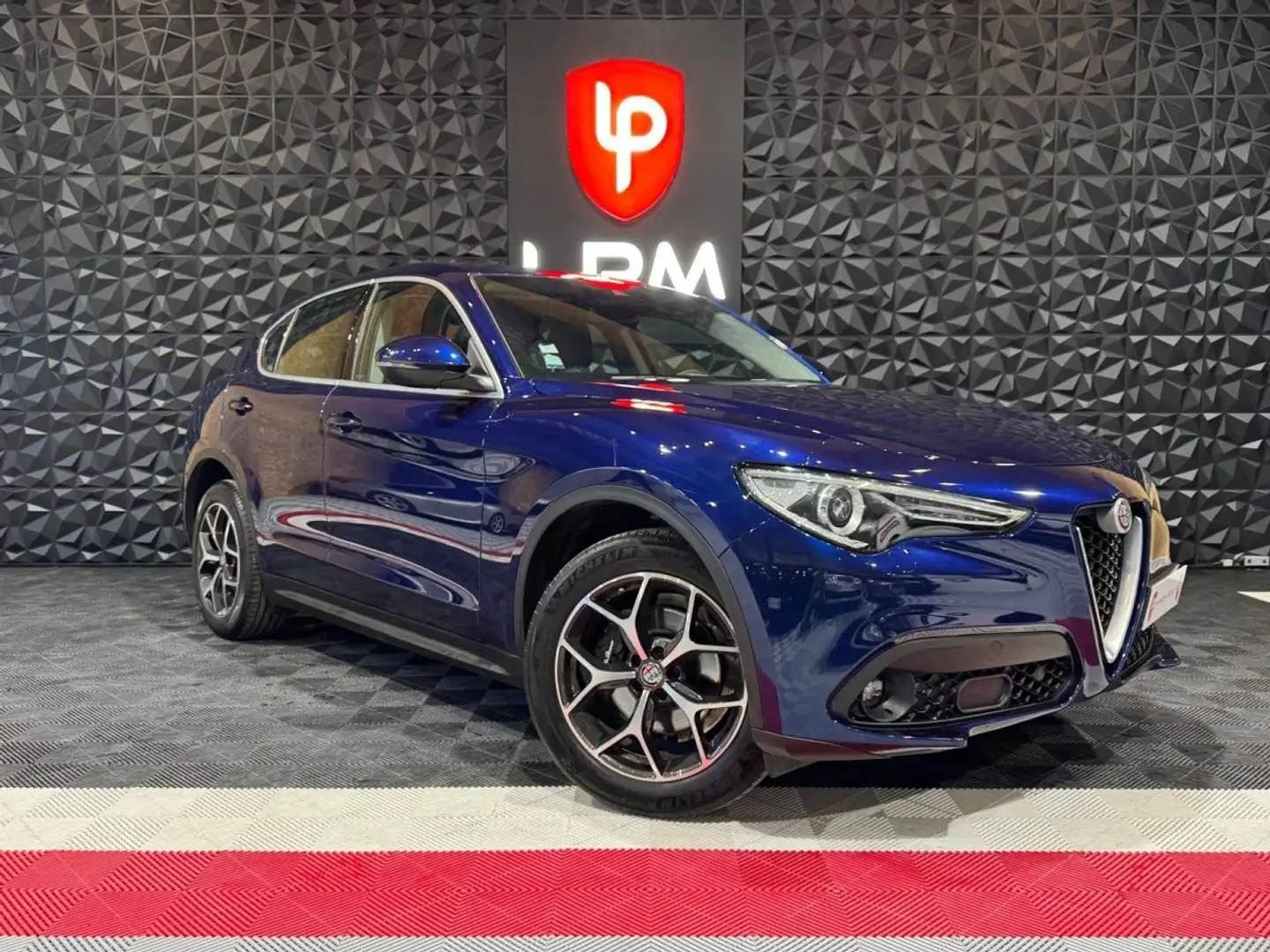 Alfa Romeo Stelvio 2.2 EXECUTIVE Q4 AT8 210CH BVA Bleu - 1
