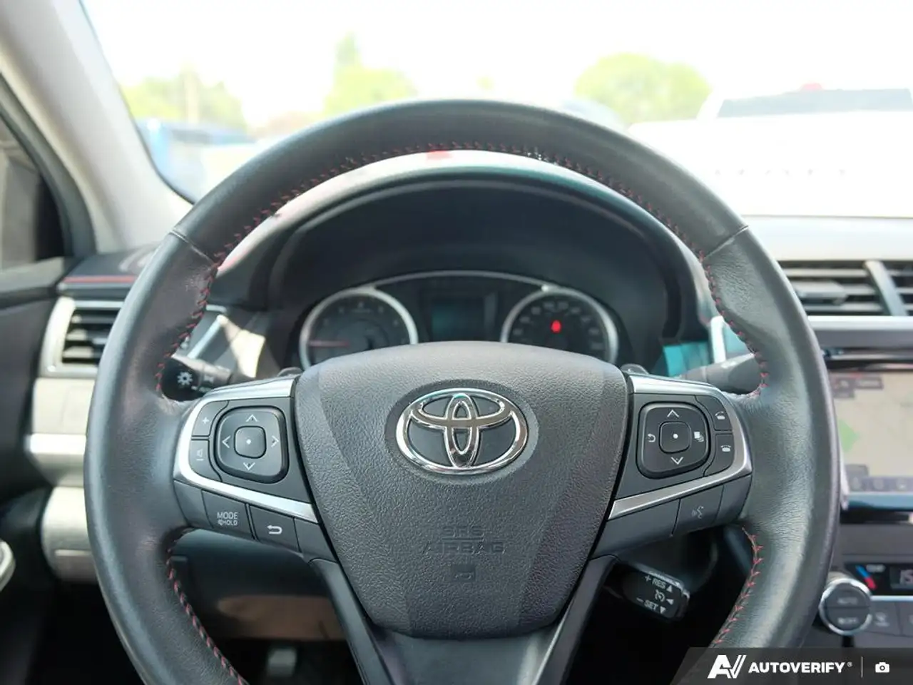 Toyota Camry снимка Toyota Camry