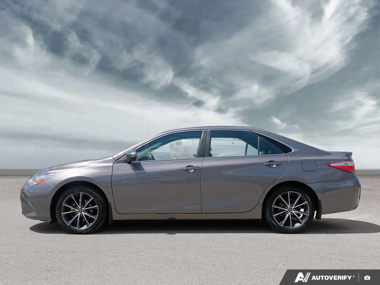 Toyota Camry снимка Toyota Camry
