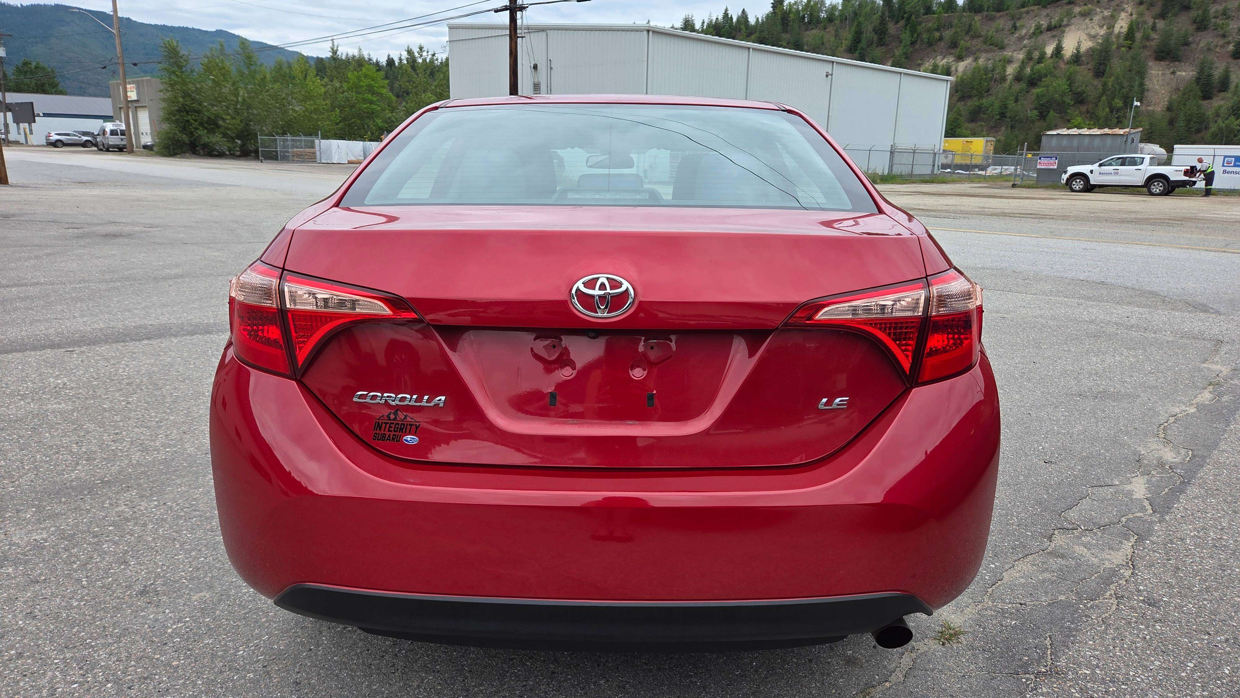 2017 Toyota Corolla LE — снимка 1