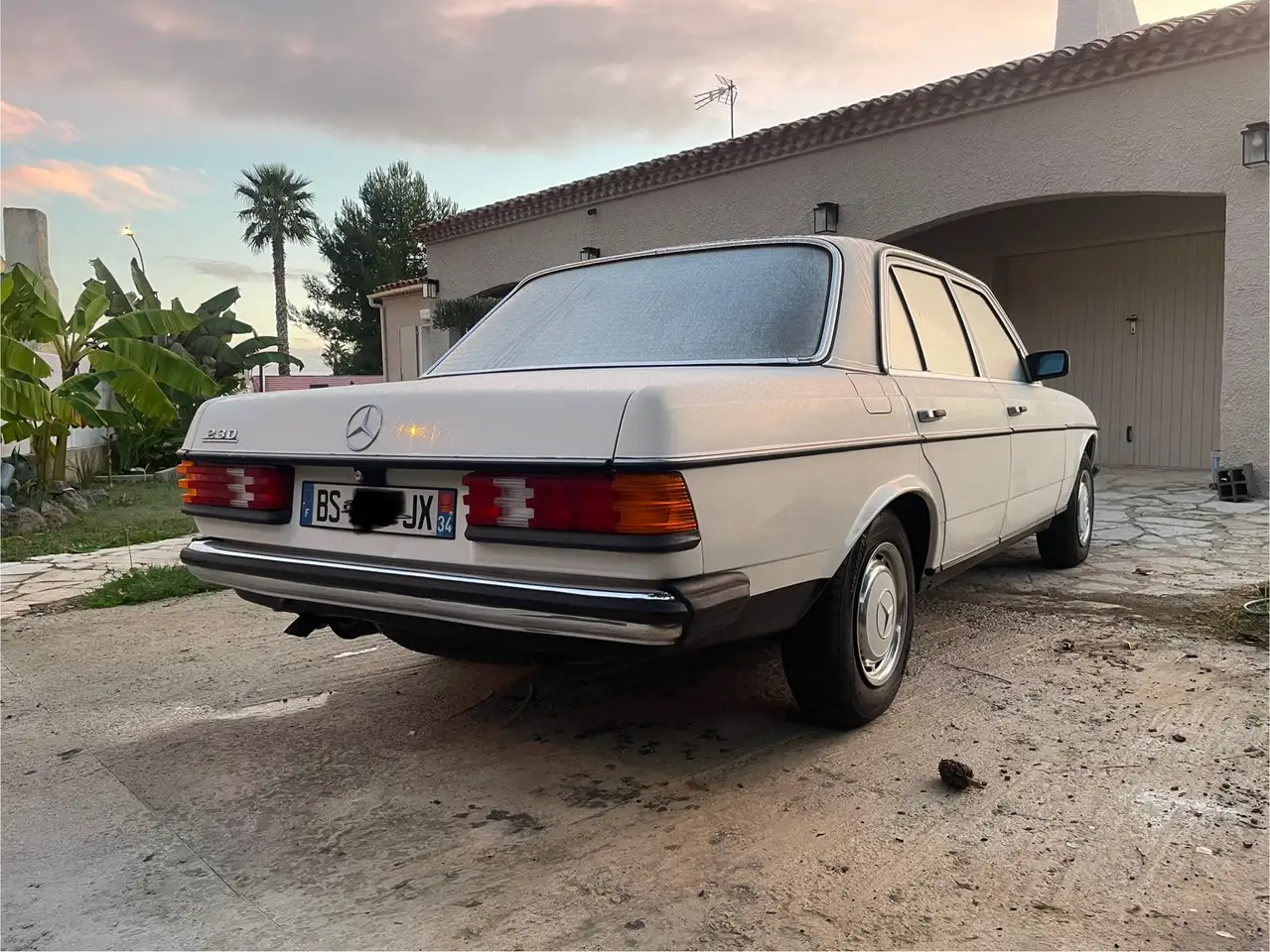 Mercedes-Benz 230, foto 4