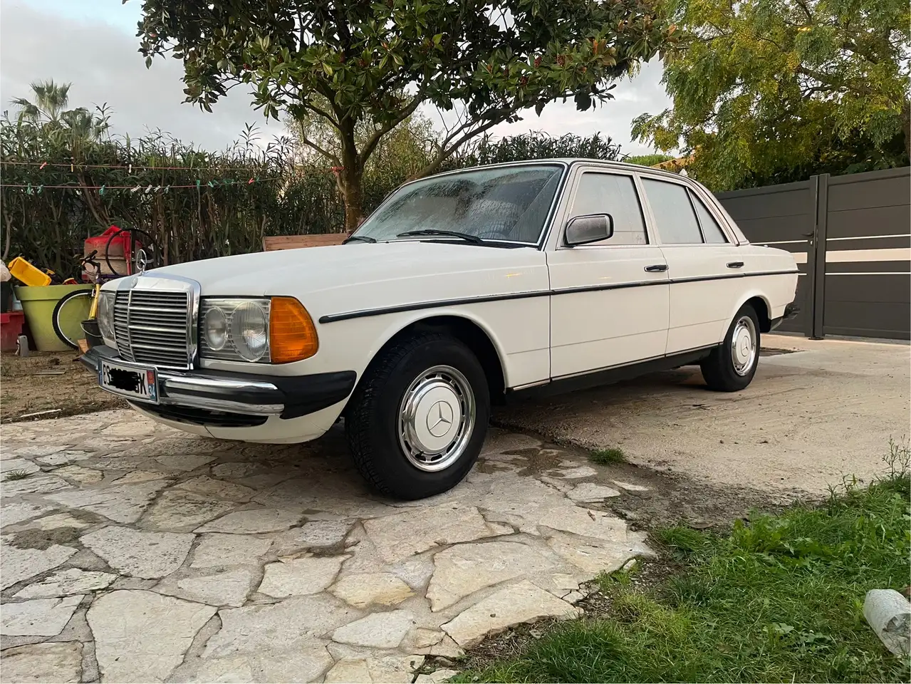 Mercedes-Benz 230, foto 6