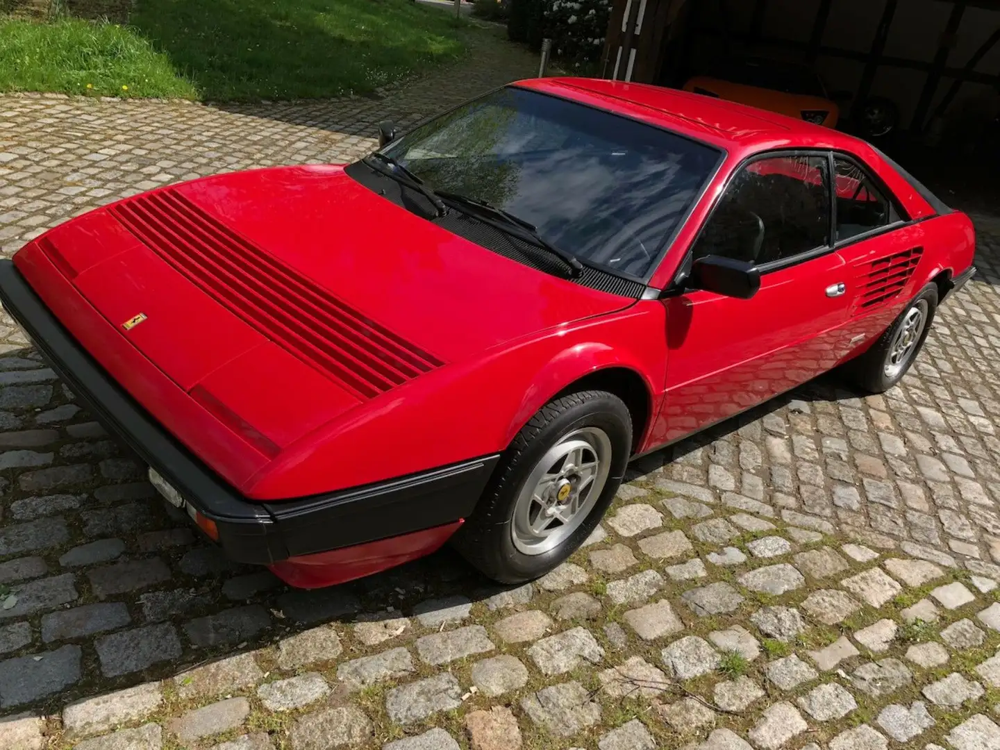 Ferrari Mondial Červená - 2