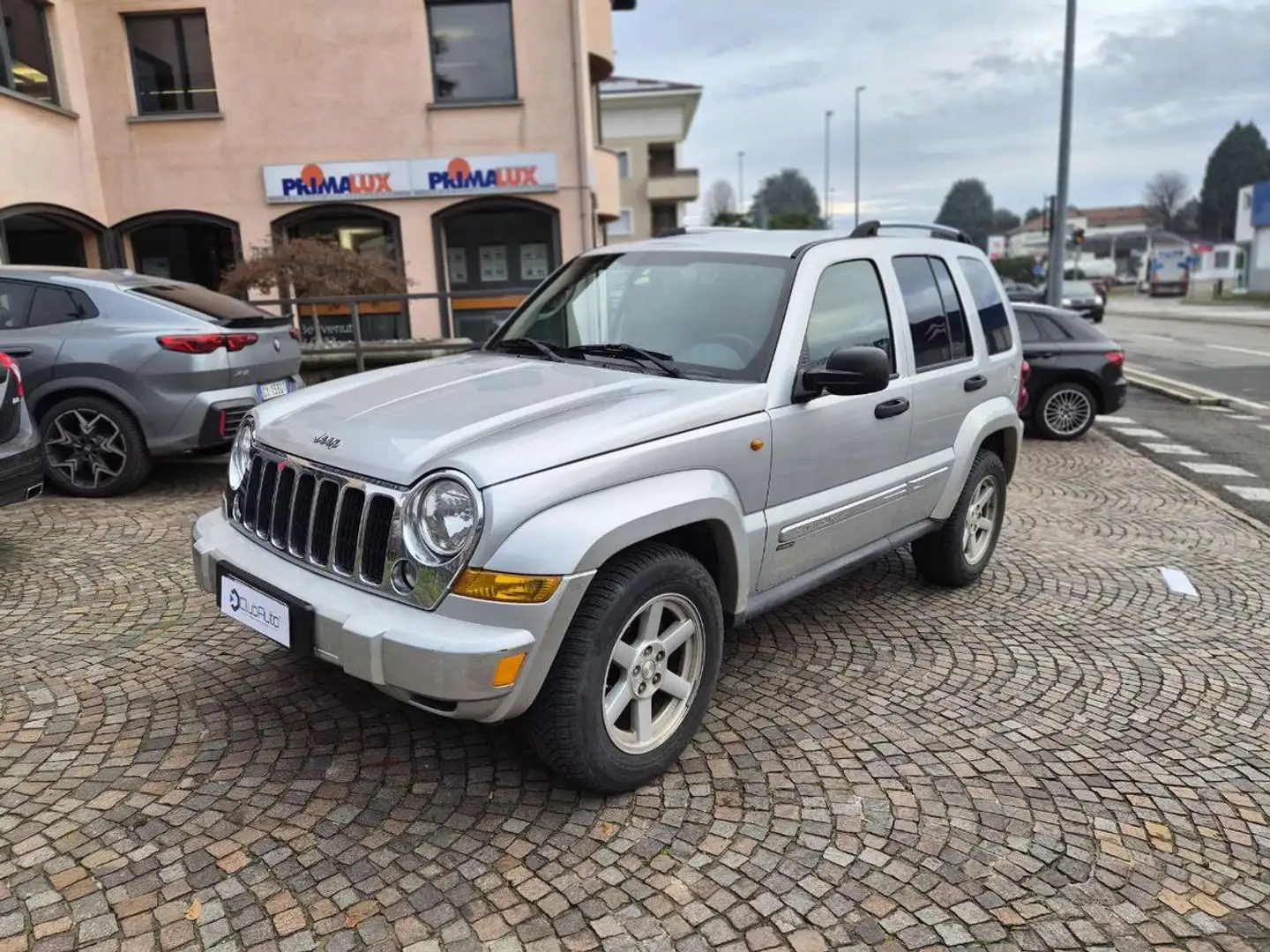 Jeep Cherokee 2.8 crd Limited auto FL Plateado - 1