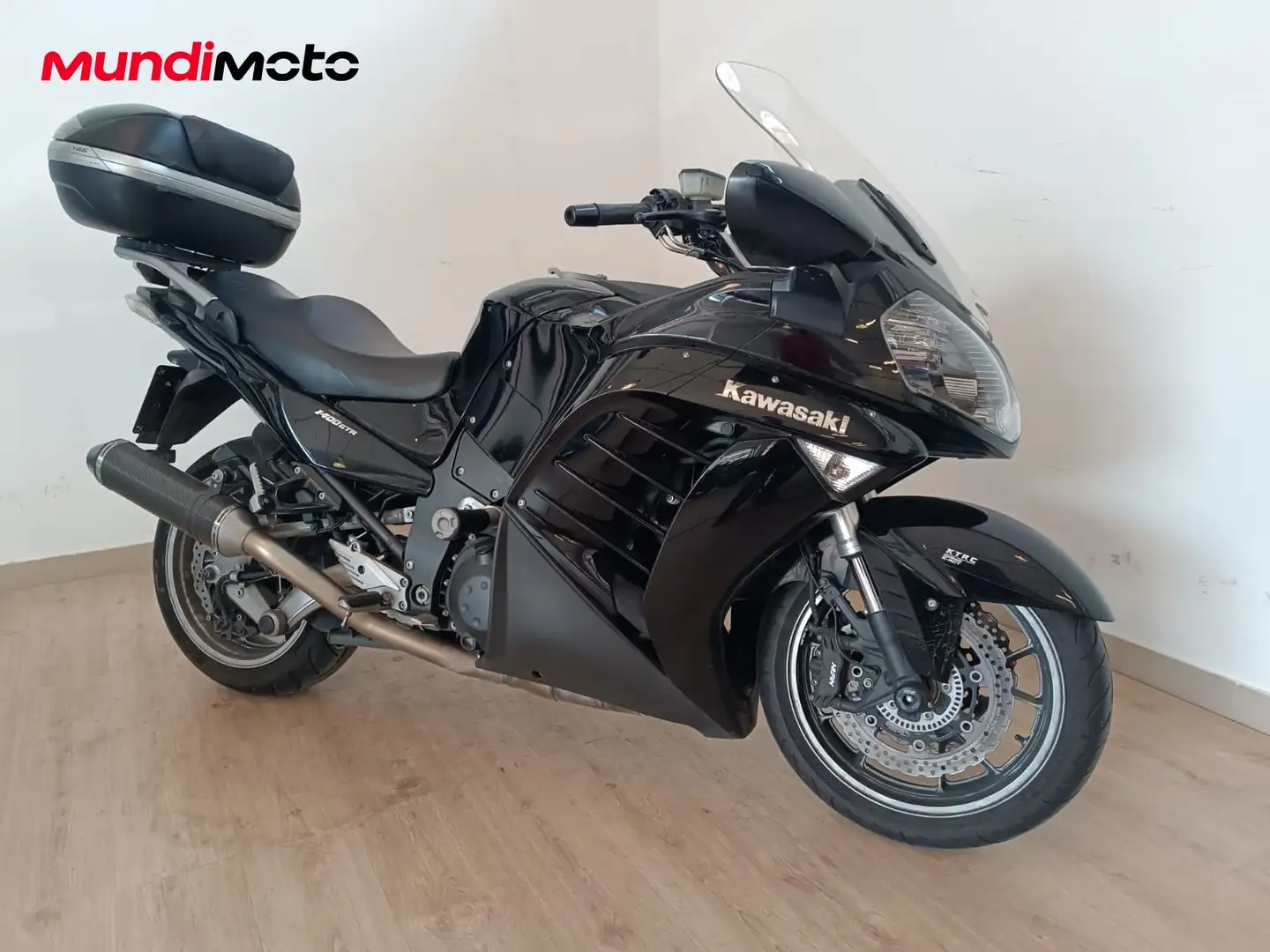 Kawasaki GTR 1400 - 2