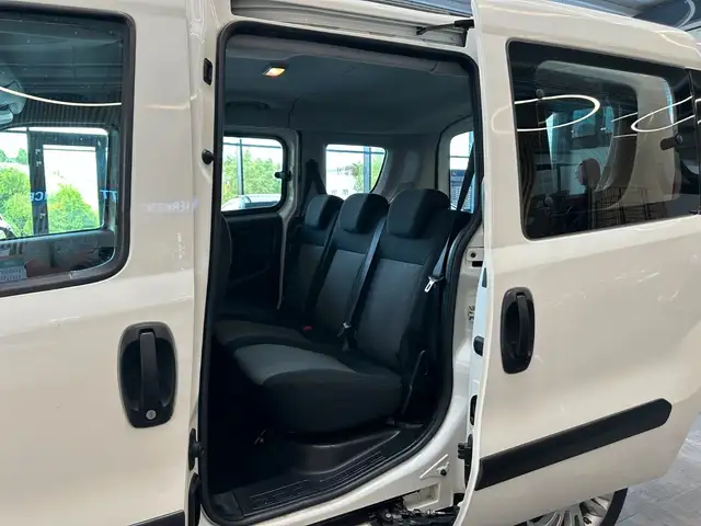 Fiat Doblo view 7
