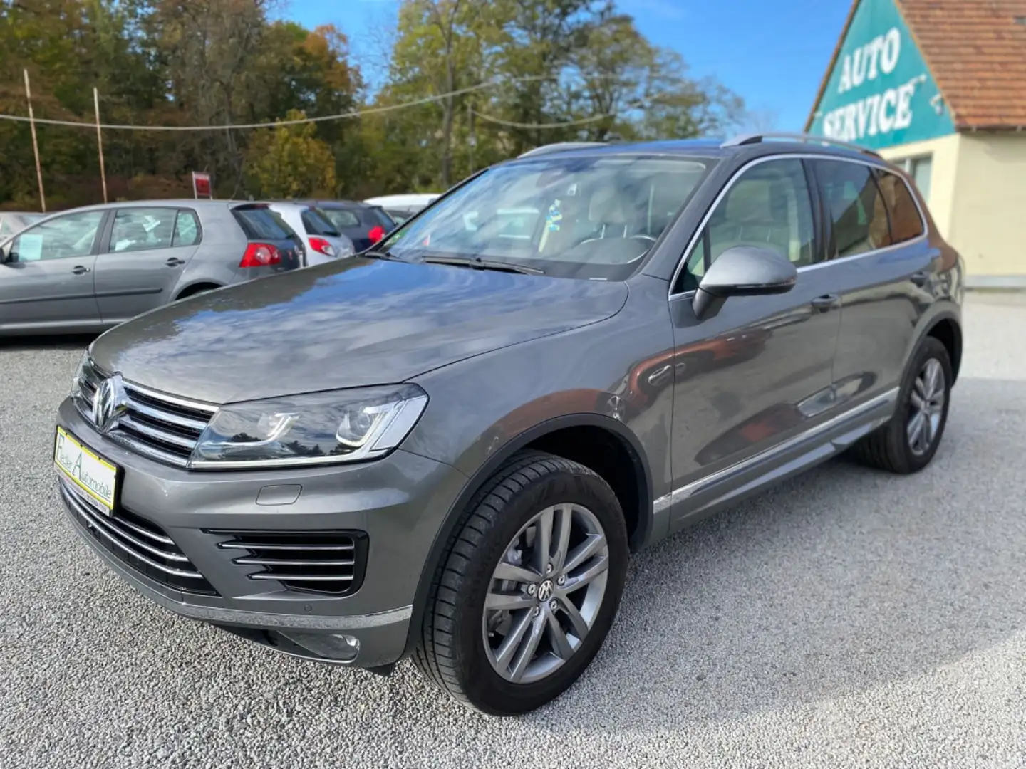 Volkswagen Touareg 3.0 V6 TDI 4x4/DSG/Stand+Lenkhzg/R-Line Grau - 1