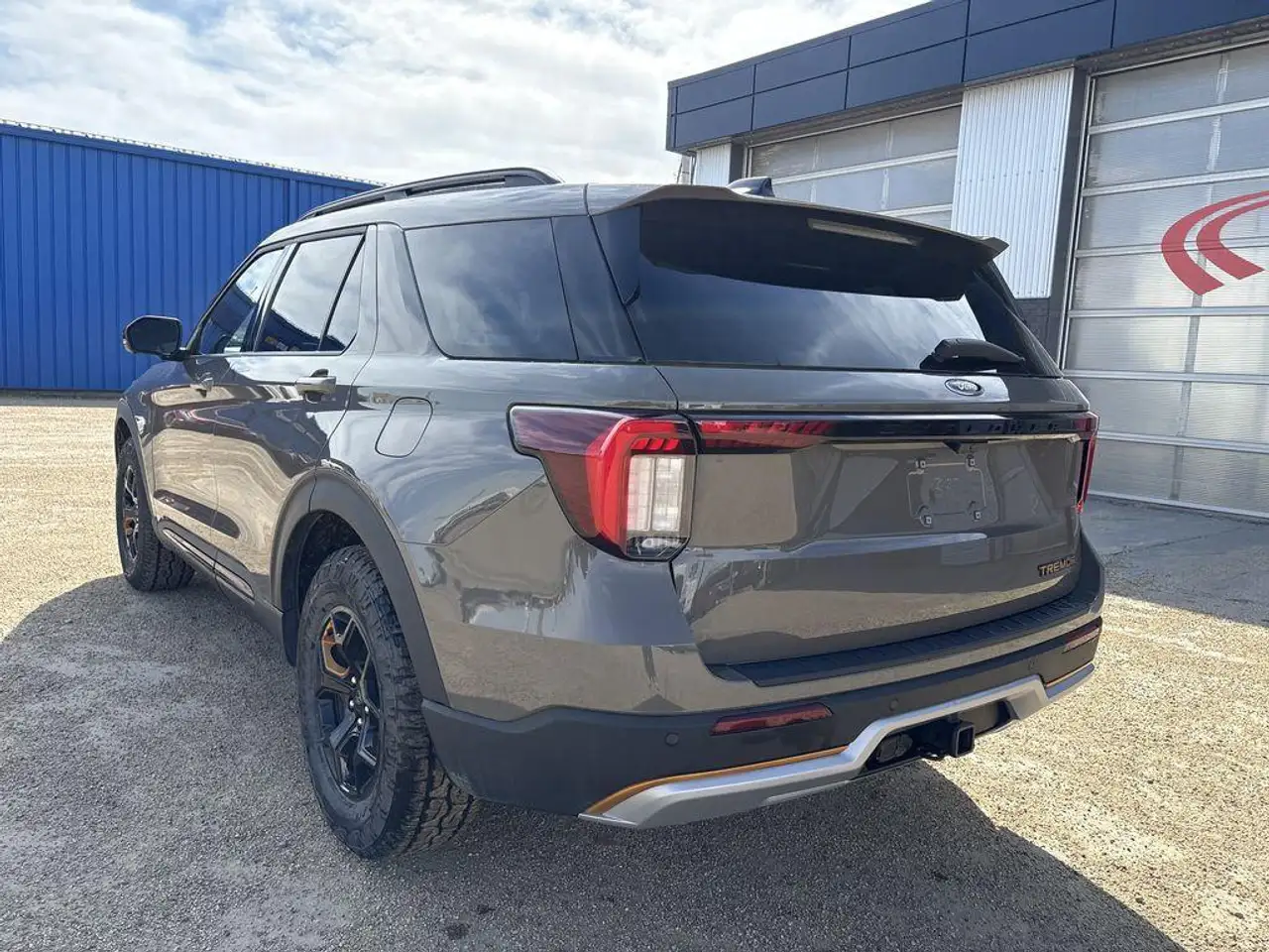 Ford Explorer снимка Ford Explorer