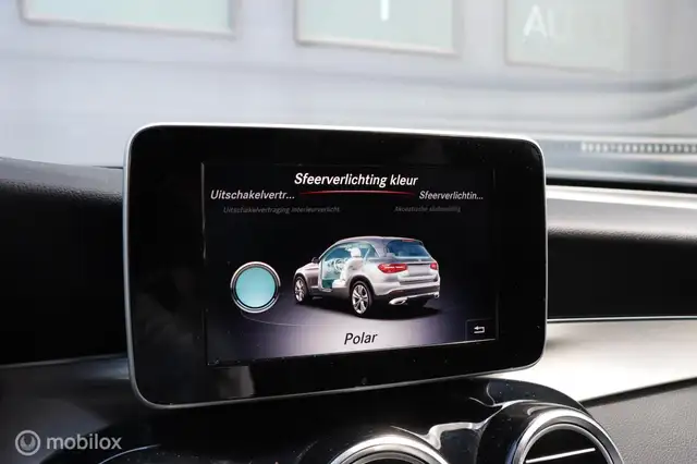 Mercedes-Benz GLC view 12