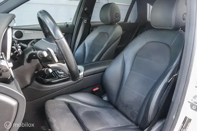 Mercedes-Benz GLC view 6