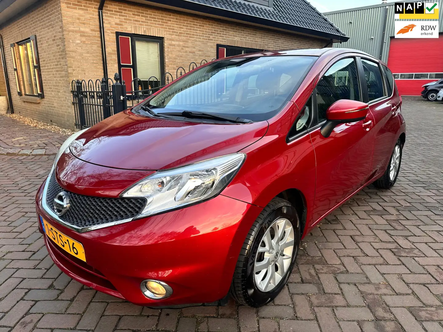 Nissan Note 1.2 Connect Edition Navi Cruise Clima N.A.P Rouge - 1