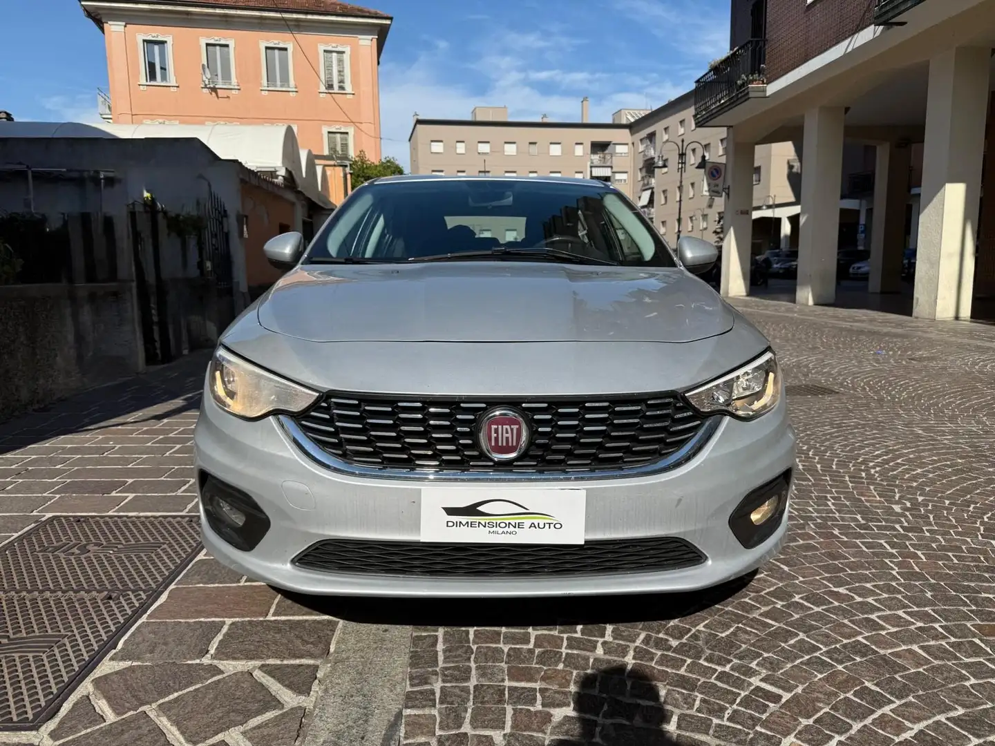 Fiat Tipo Tipo 4 porte II 2016 1.4 Lounge 95cv GRANDINATA Argento - 2
