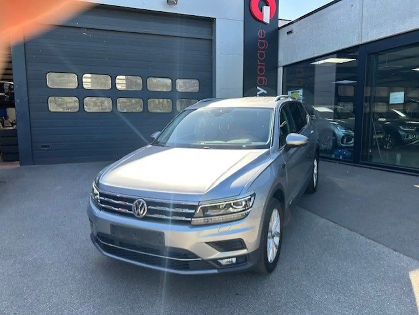 Volkswagen Tiguan Allspace 1.5 TSI Highline OPF DSG Argent - 1