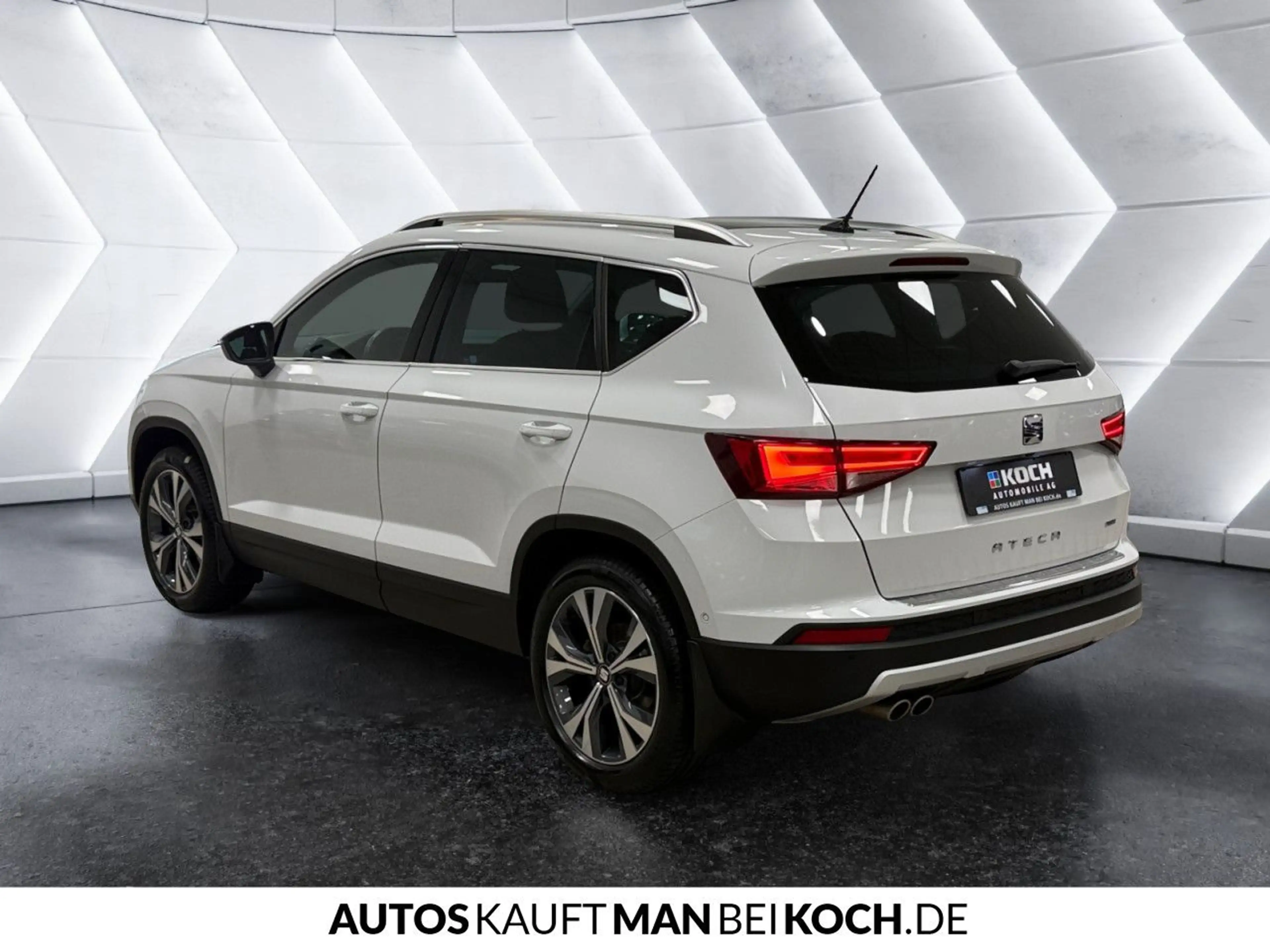 SEAT Ateca 2.0 TDI 4Drive XCELLENCE AZV NAVI SHZ STHZ — photo 4