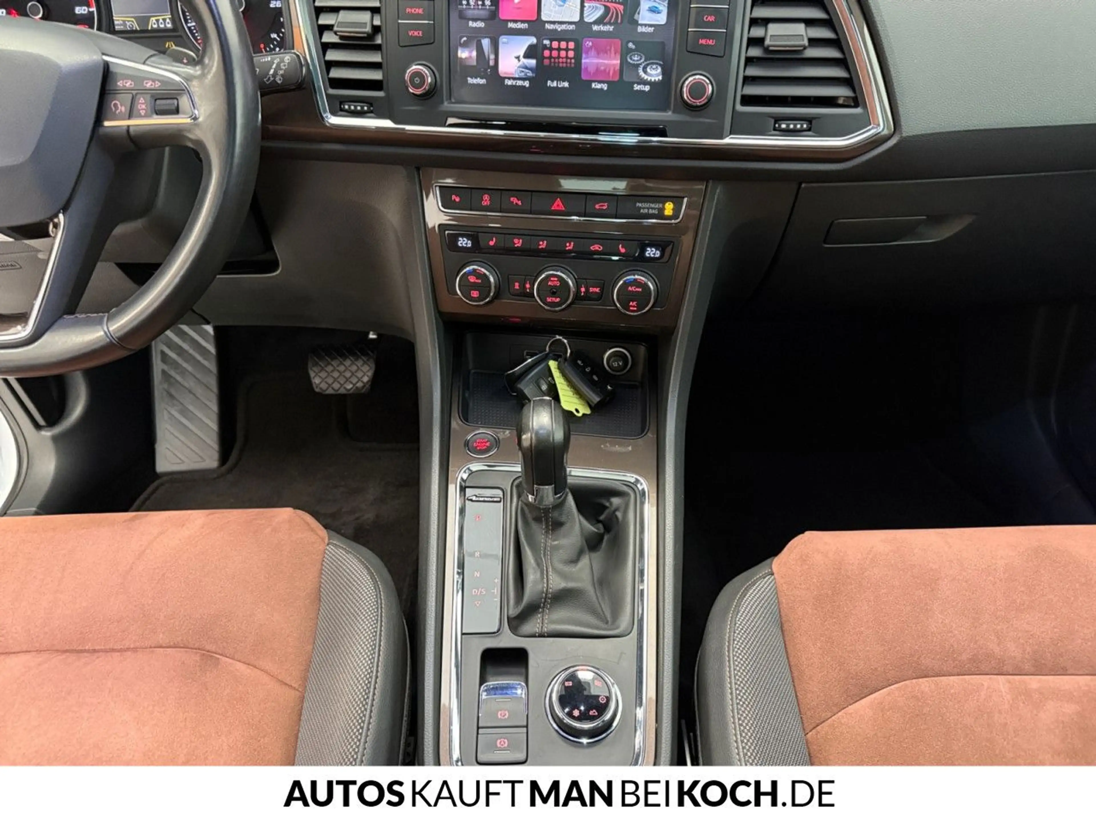 SEAT Ateca 2.0 TDI 4Drive XCELLENCE AZV NAVI SHZ STHZ — photo 11