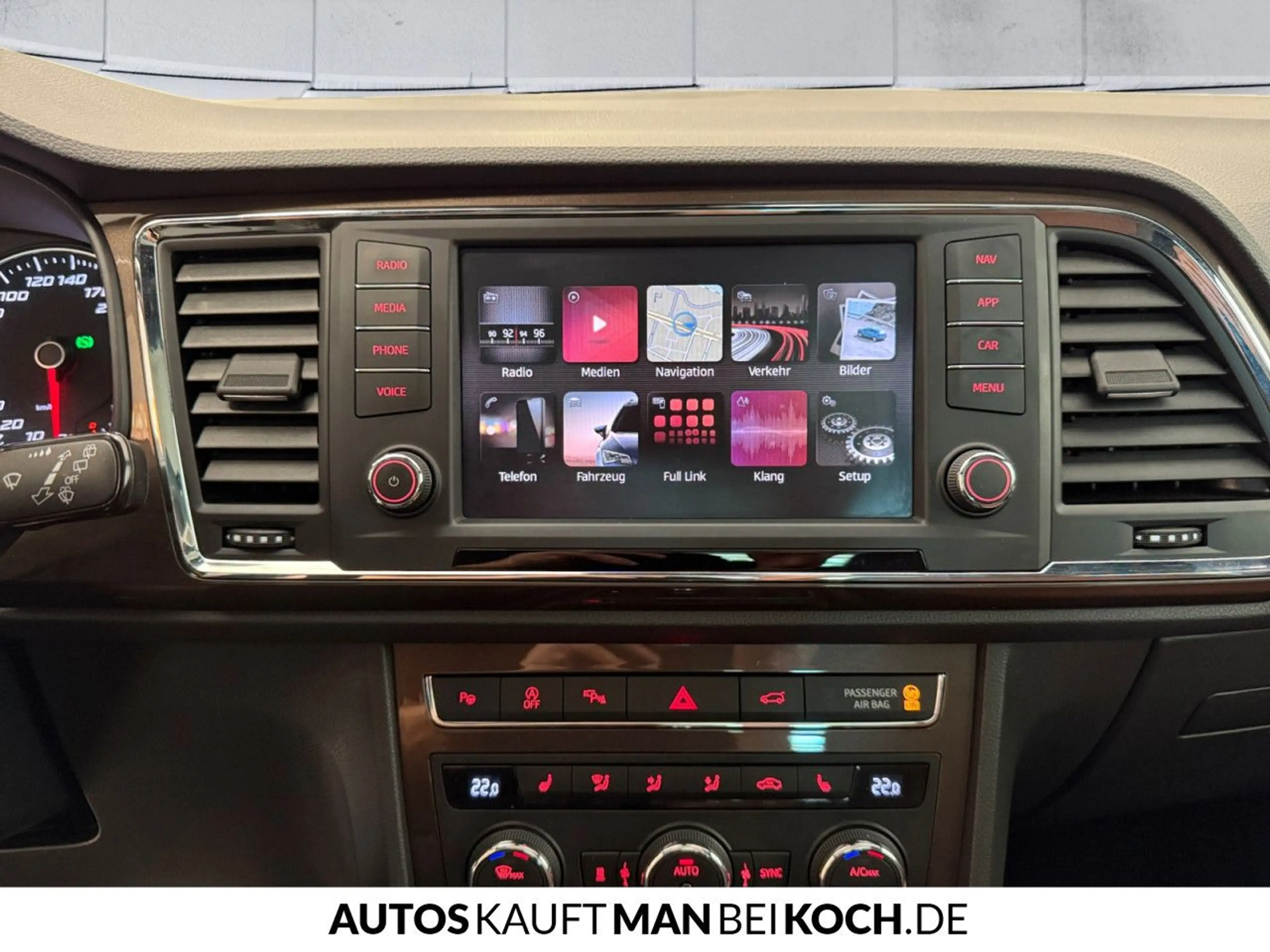SEAT Ateca 2.0 TDI 4Drive XCELLENCE AZV NAVI SHZ STHZ — photo 13