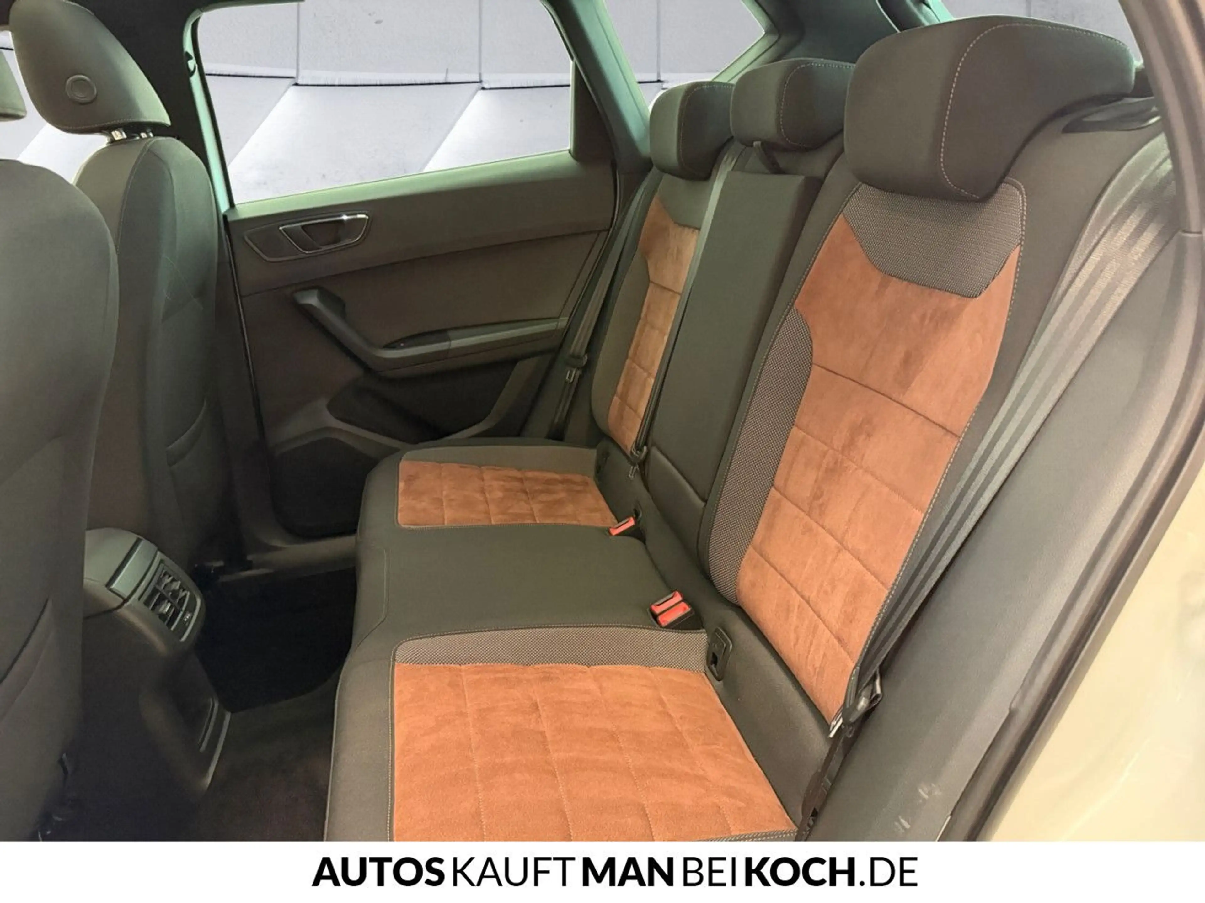 SEAT Ateca 2.0 TDI 4Drive XCELLENCE AZV NAVI SHZ STHZ — photo 8