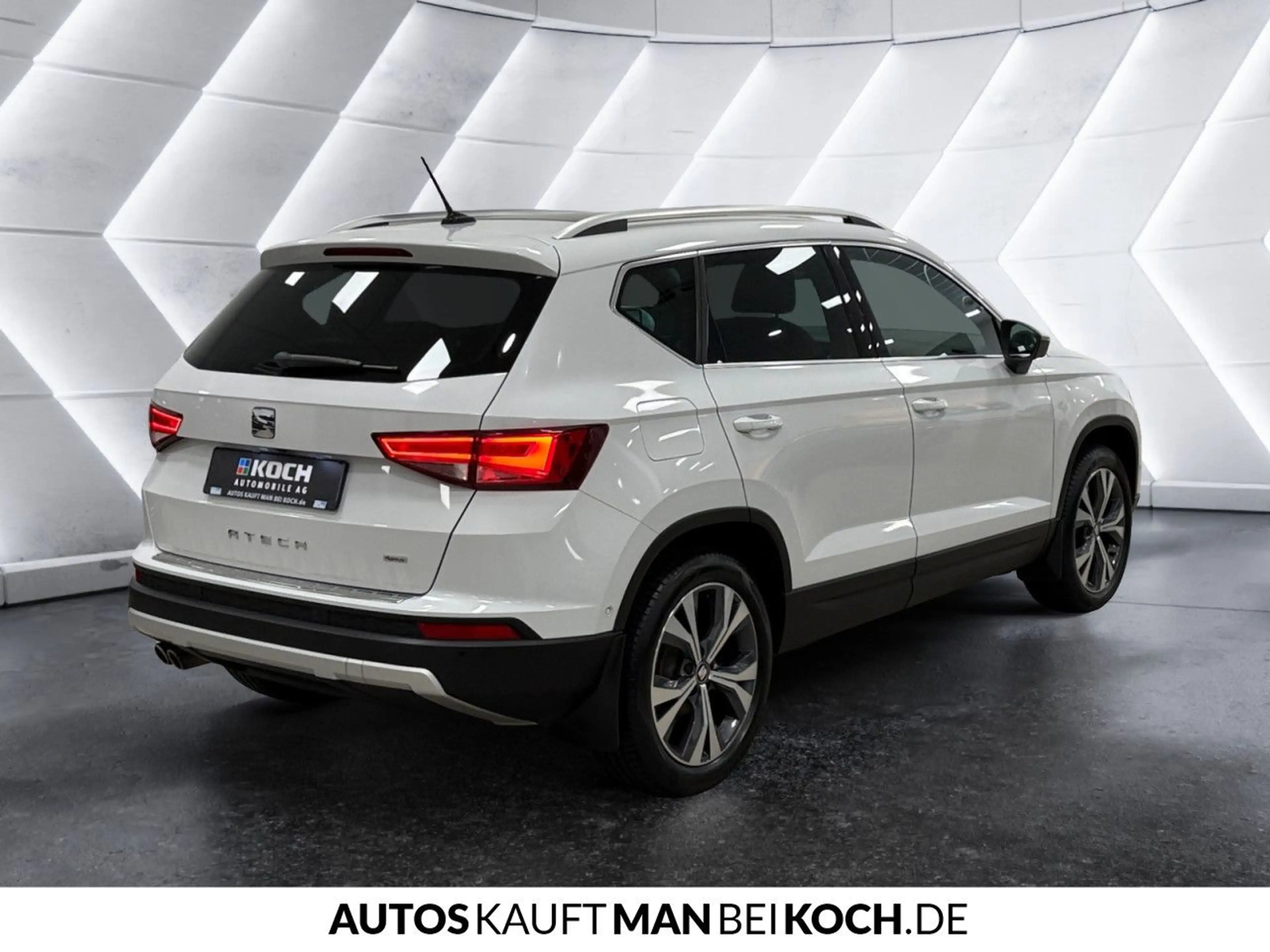 SEAT Ateca 2.0 TDI 4Drive XCELLENCE AZV NAVI SHZ STHZ — photo 5