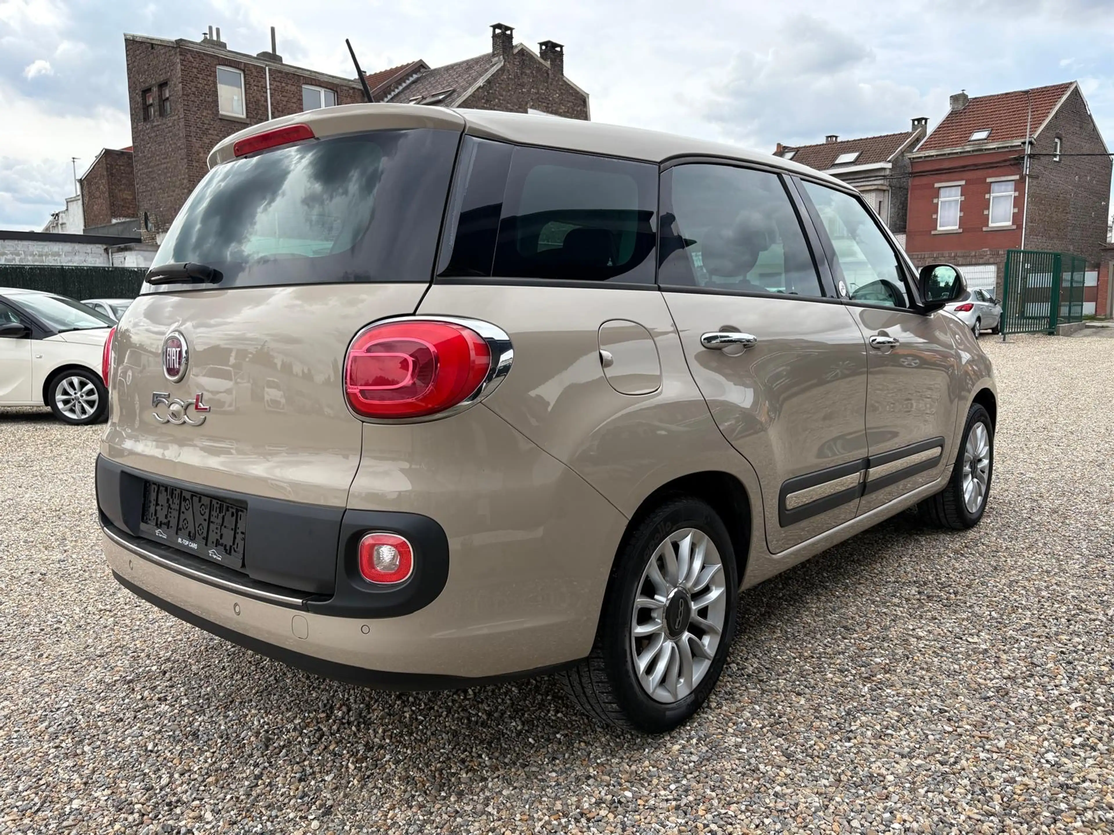 Fiat 500L 500L Living 0.9 T TwinAir Lounge 7pl * 12 Mois De Garantie * — photo 4