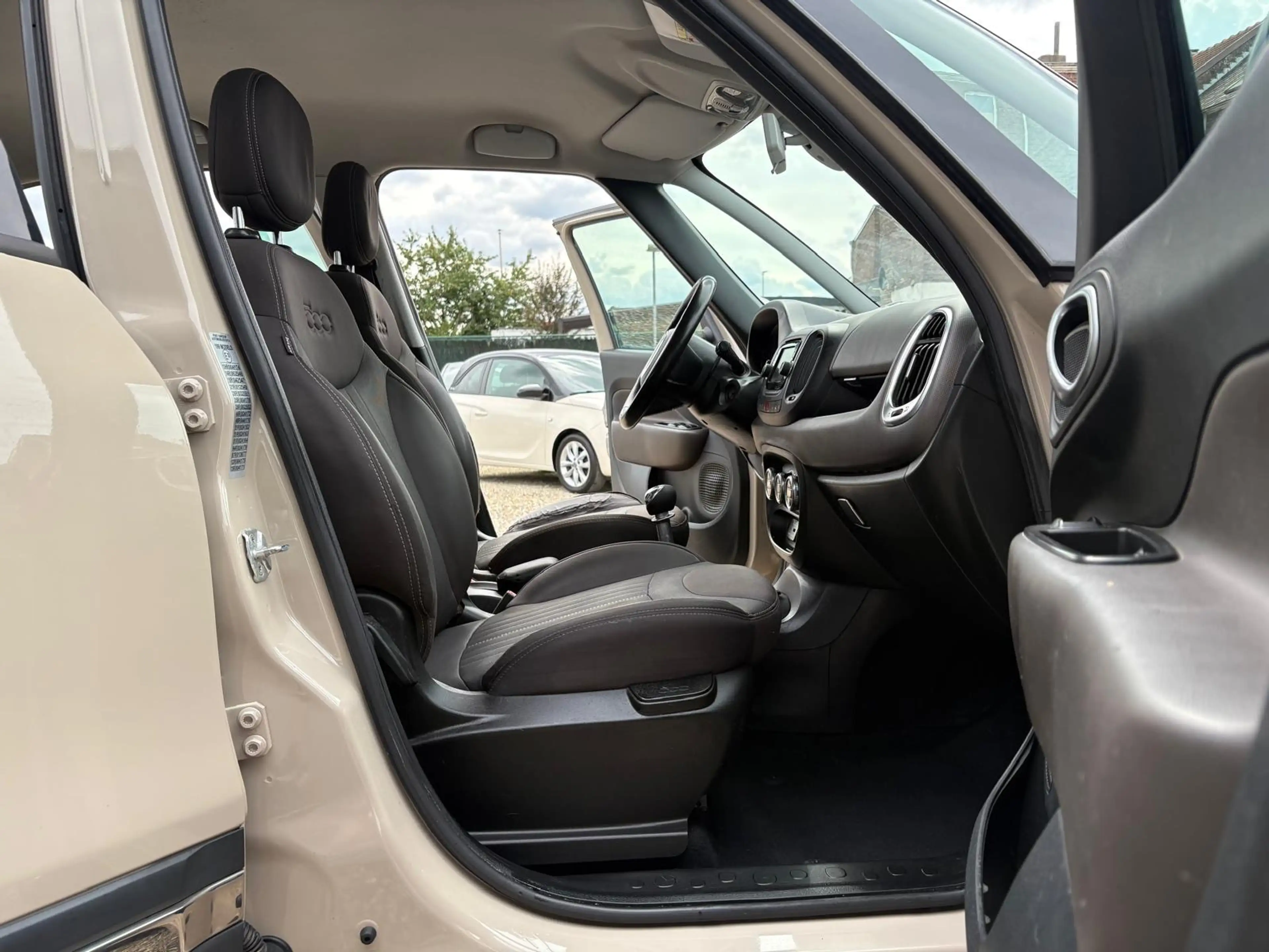 Fiat 500L 500L Living 0.9 T TwinAir Lounge 7pl * 12 Mois De Garantie * — photo 8