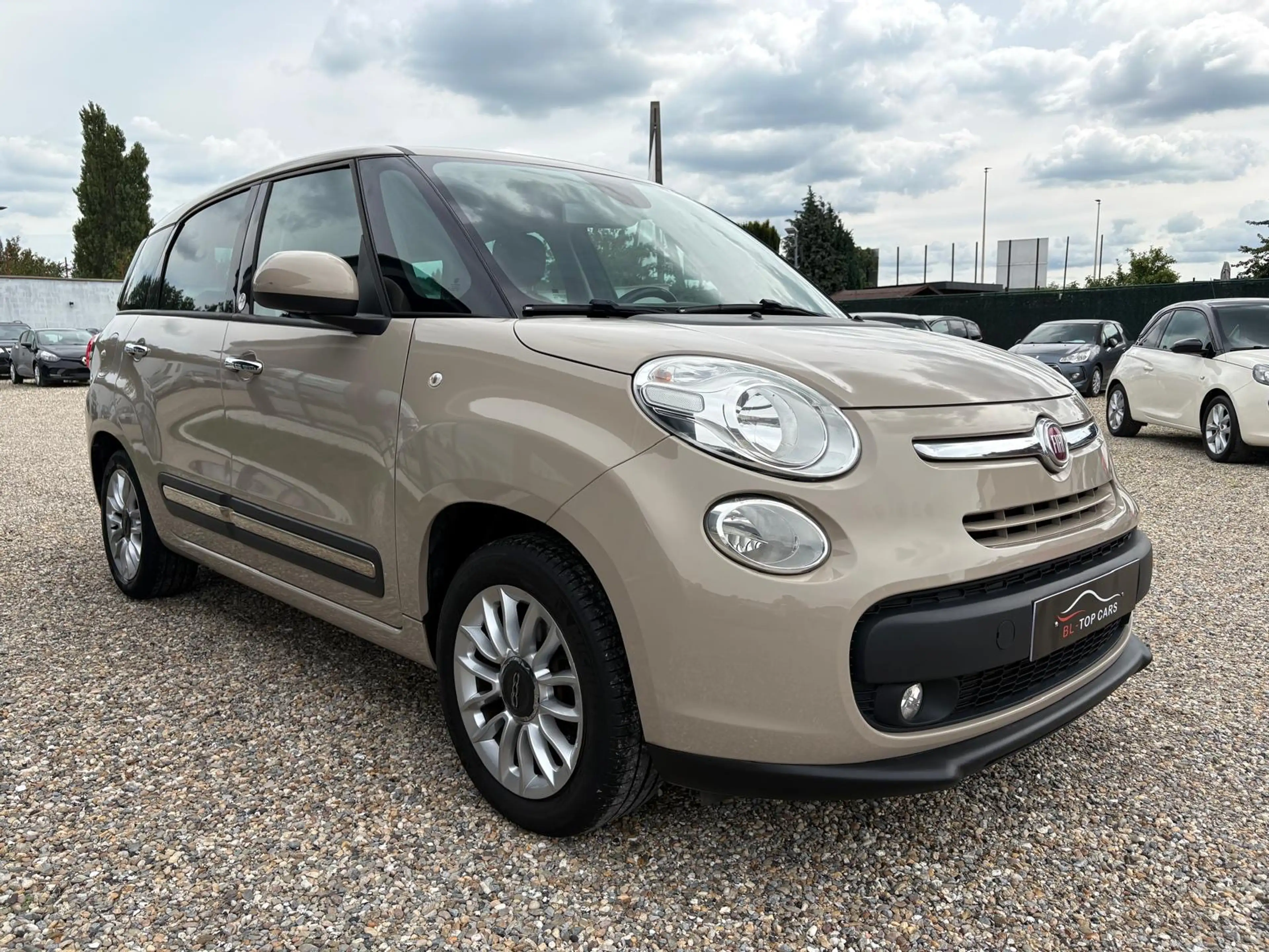 Fiat 500L 500L Living 0.9 T TwinAir Lounge 7pl * 12 Mois De Garantie * — photo 3