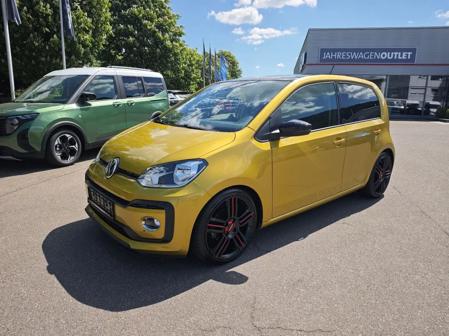 Volkswagen up! sound up! TSI 90PS #PDC #Tiefer #17Zoll Geel - 2