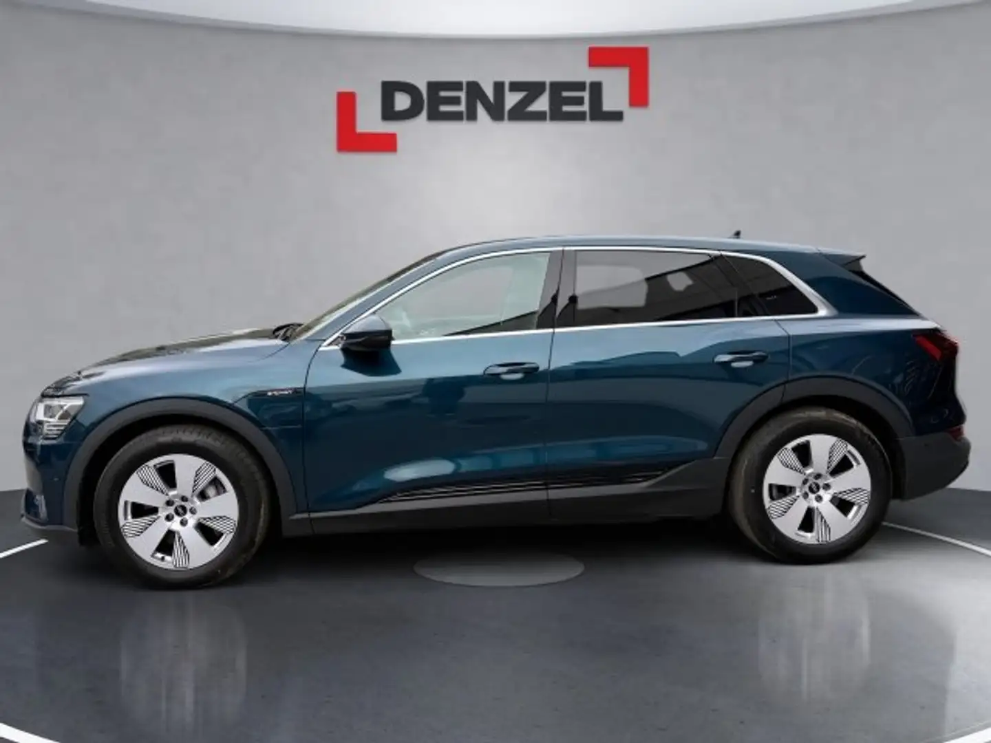 Audi e-tron 50 quattro 71 Blau - 2