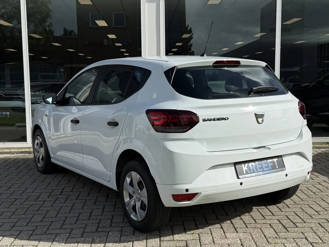 Dacia Sandero 1.0 TCe 90 Essential Airco | Cruise control 4