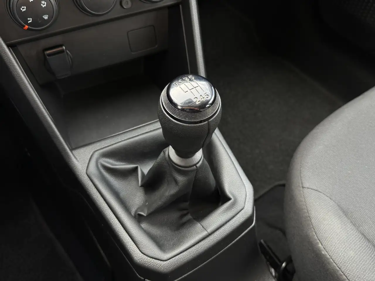 Dacia Sandero 1.0 TCe 90 Essential Airco | Cruise control 21