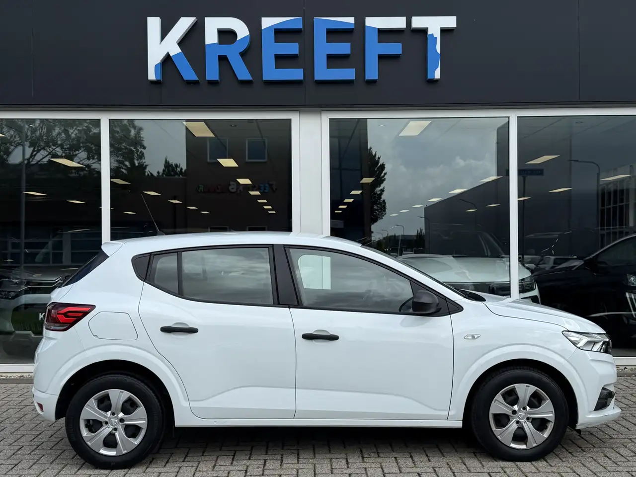 Dacia Sandero 1.0 TCe 90 Essential Airco | Cruise control 3