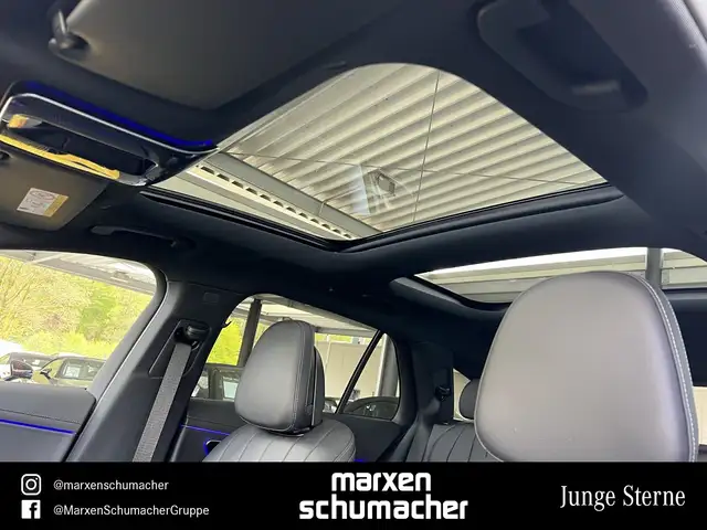 Mercedes-Benz E-Class view 10