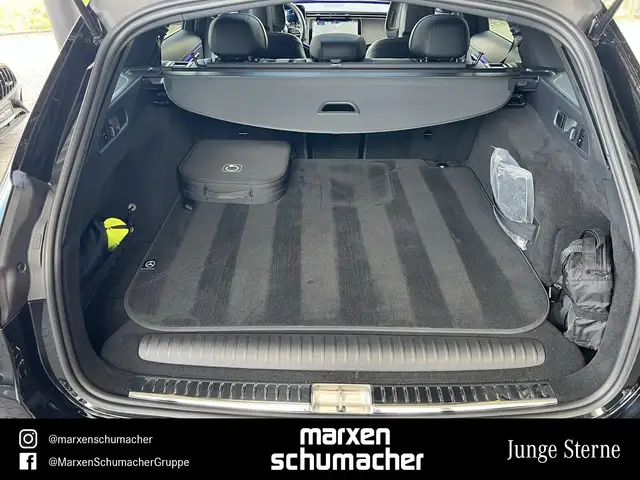 Mercedes-Benz E-Class view 14